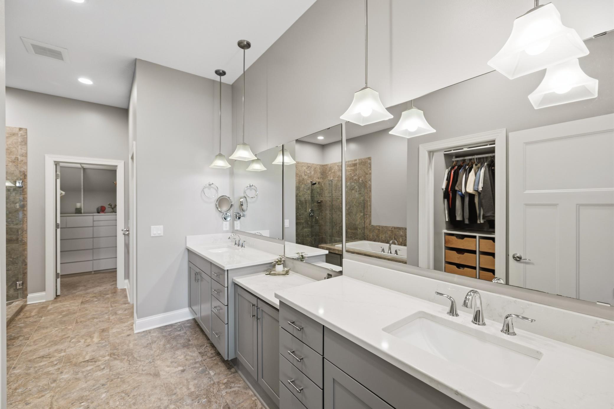 View of Residential at 8752 Lake Riley Drive, Chanhassen MN 55317, Chanhassen (23 of 55) - Mike Wilen | Minnesota Team Real Estate