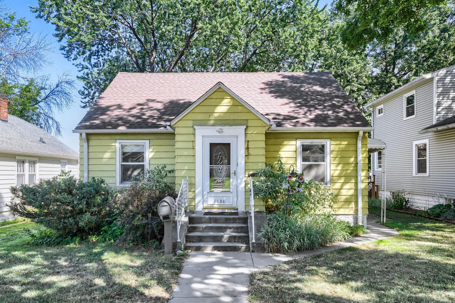 View of Single Family at 1084 Gorman Avenue, West Saint Paul - Mike Wilen | Minnesota Team Real Estate