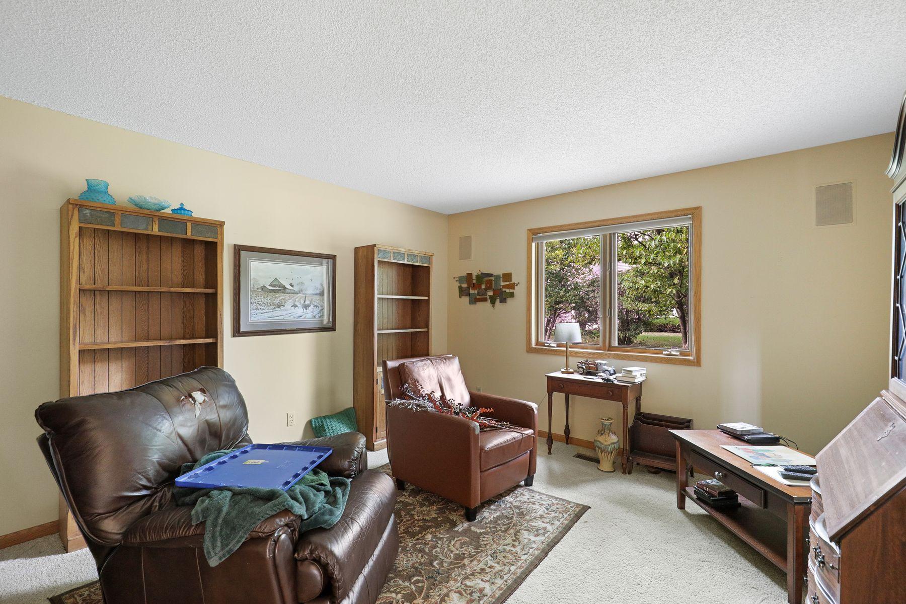 View of Residential at 5611 Dunlap Avenue, Shoreview MN 55126, Shoreview (18 of 34) - Mike Wilen | Minnesota Team Real Estate
