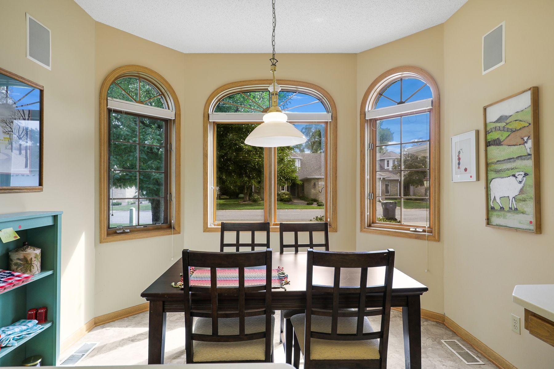 View of Residential at 5611 Dunlap Avenue, Shoreview MN 55126, Shoreview (17 of 34) - Mike Wilen | Minnesota Team Real Estate