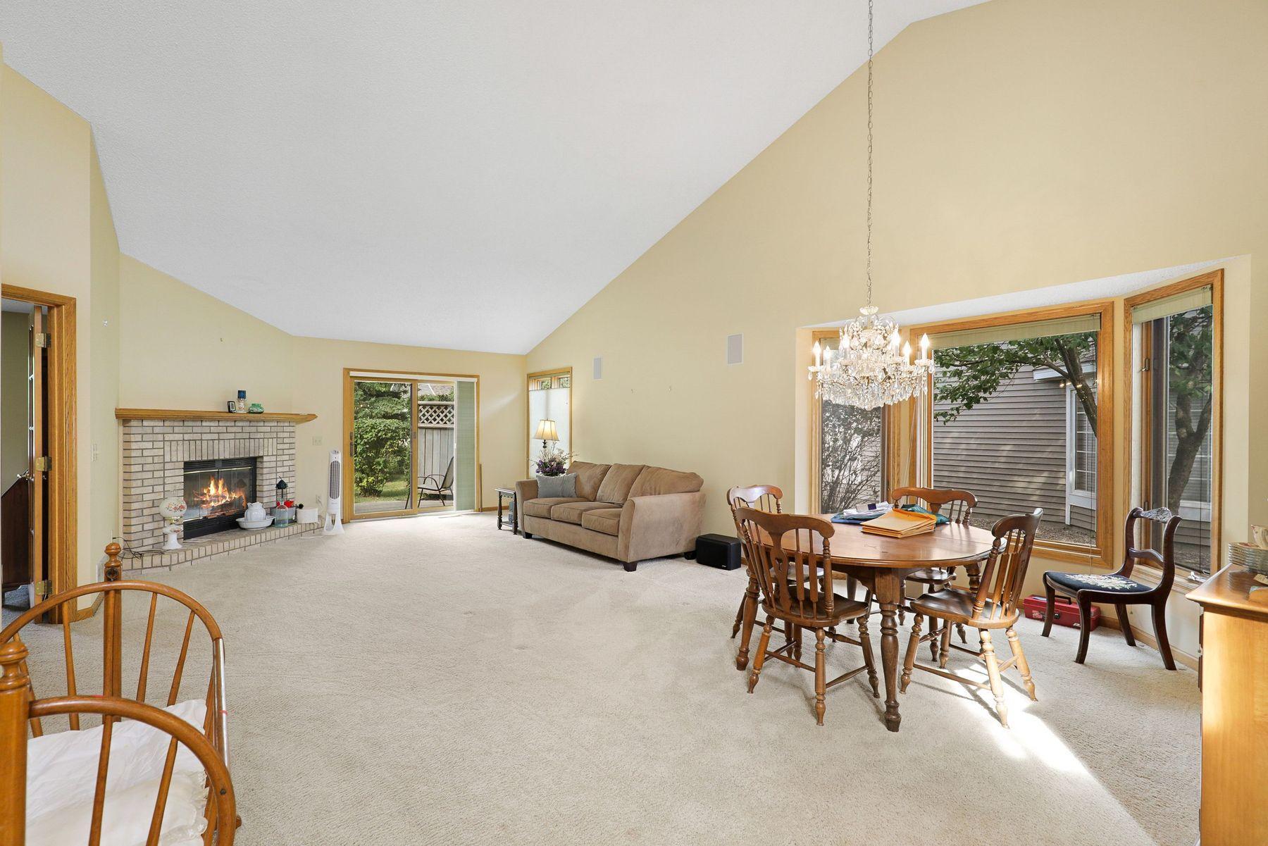 View of Residential at 5611 Dunlap Avenue, Shoreview MN 55126, Shoreview (4 of 34) - Mike Wilen | Minnesota Team Real Estate