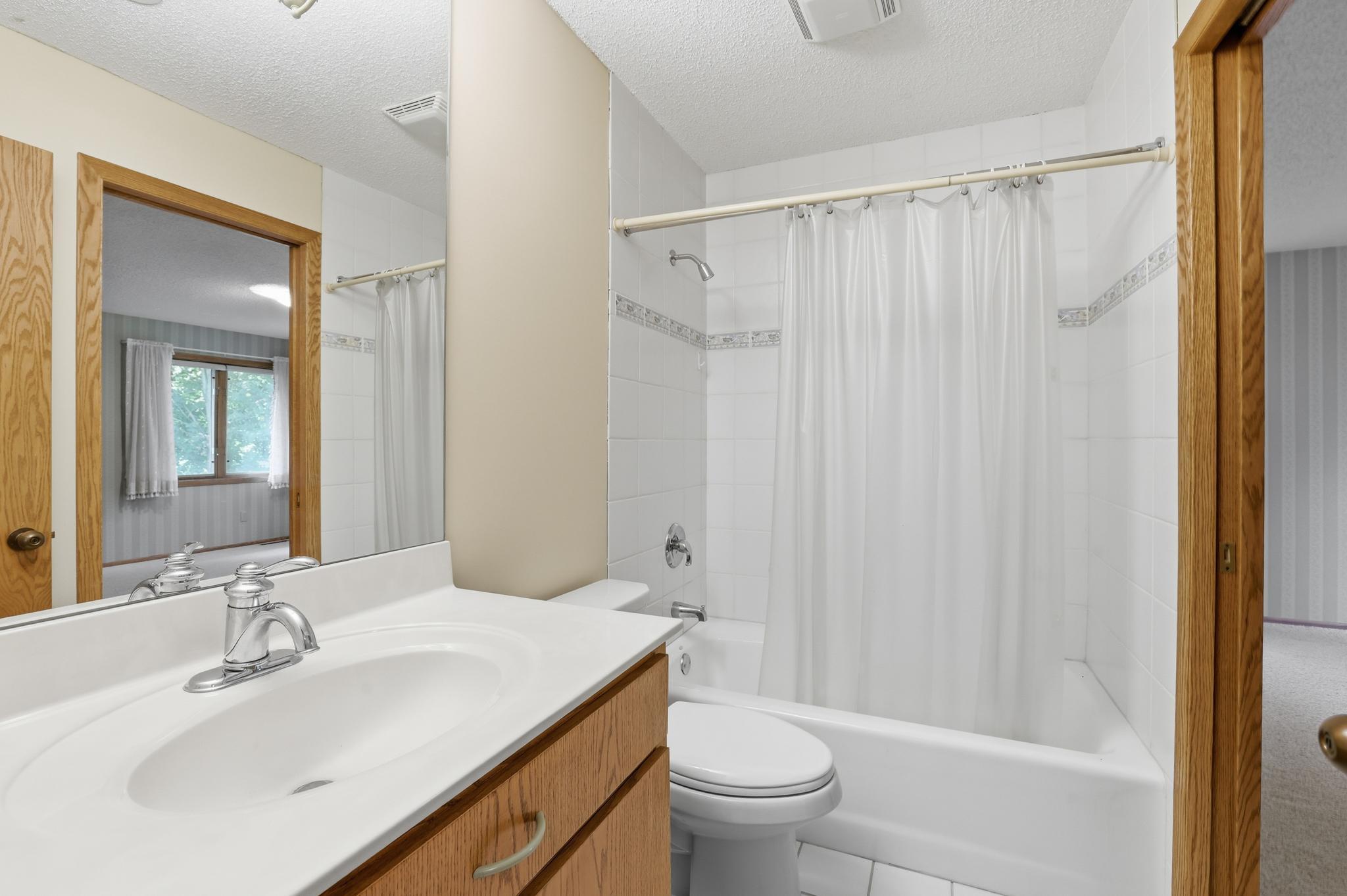 View of Residential at 9409 Yukon Avenue, Bloomington MN 55438, Bloomington (41 of 44) - Mike Wilen | Minnesota Team Real Estate