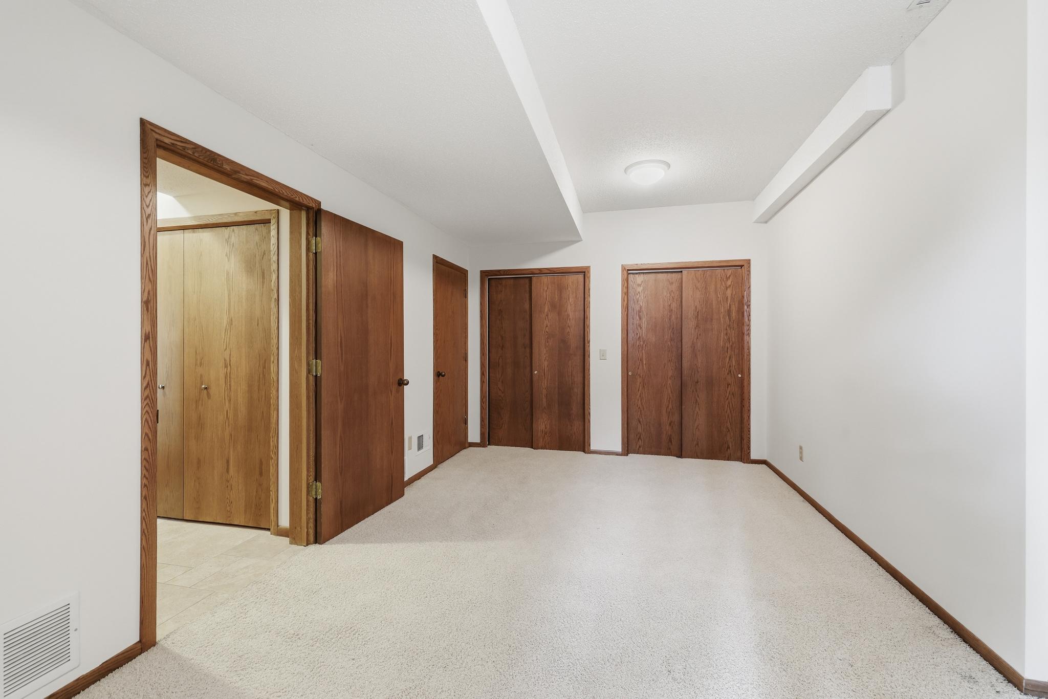 View of Residential at 9409 Yukon Avenue, Bloomington MN 55438, Bloomington (14 of 44) - Mike Wilen | Minnesota Team Real Estate
