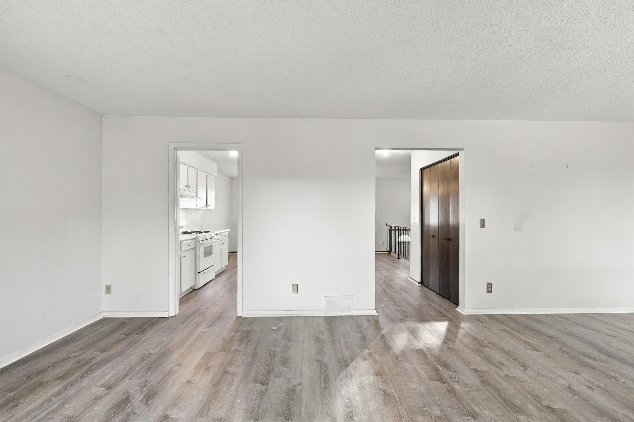 View of Residential at 7525 Whitney Drive, Apple Valley MN 55124, Apple Valley (13 of 22) - Mike Wilen | Minnesota Team Real Estate