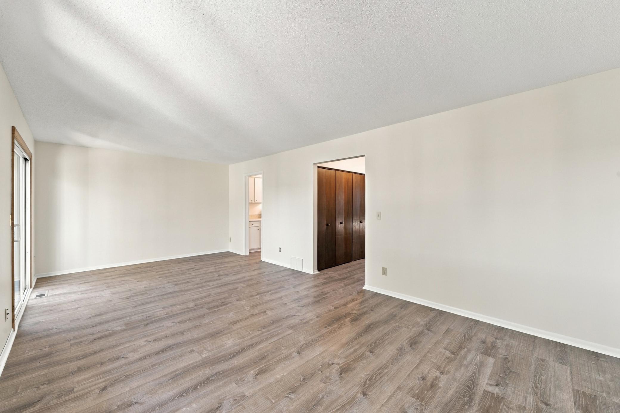 View of Residential at 7525 Whitney Drive, Apple Valley MN 55124, Apple Valley (24 of 48) - Mike Wilen | Minnesota Team Real Estate