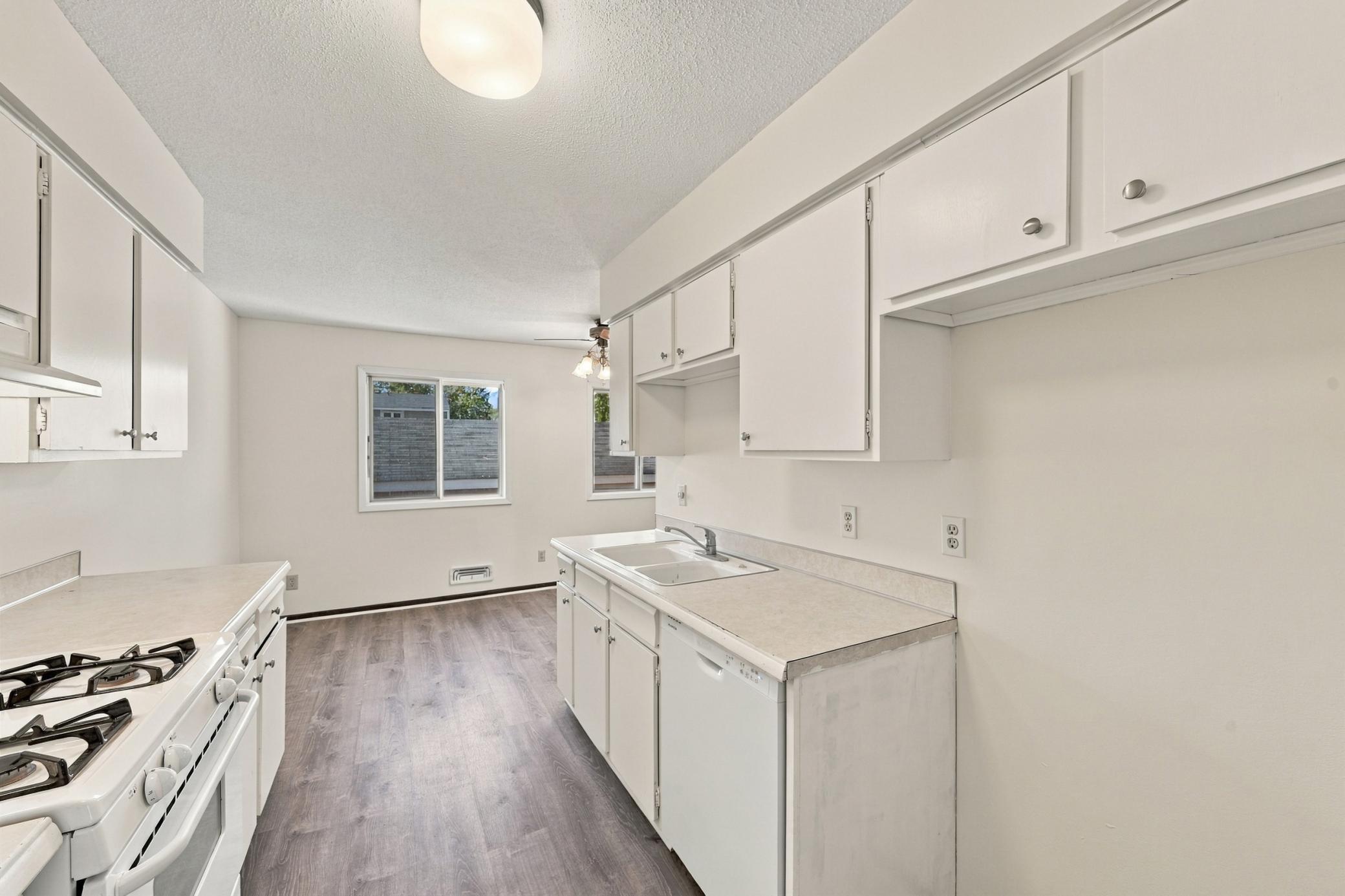 View of Residential at 7525 Whitney Drive, Apple Valley MN 55124, Apple Valley (20 of 48) - Mike Wilen | Minnesota Team Real Estate