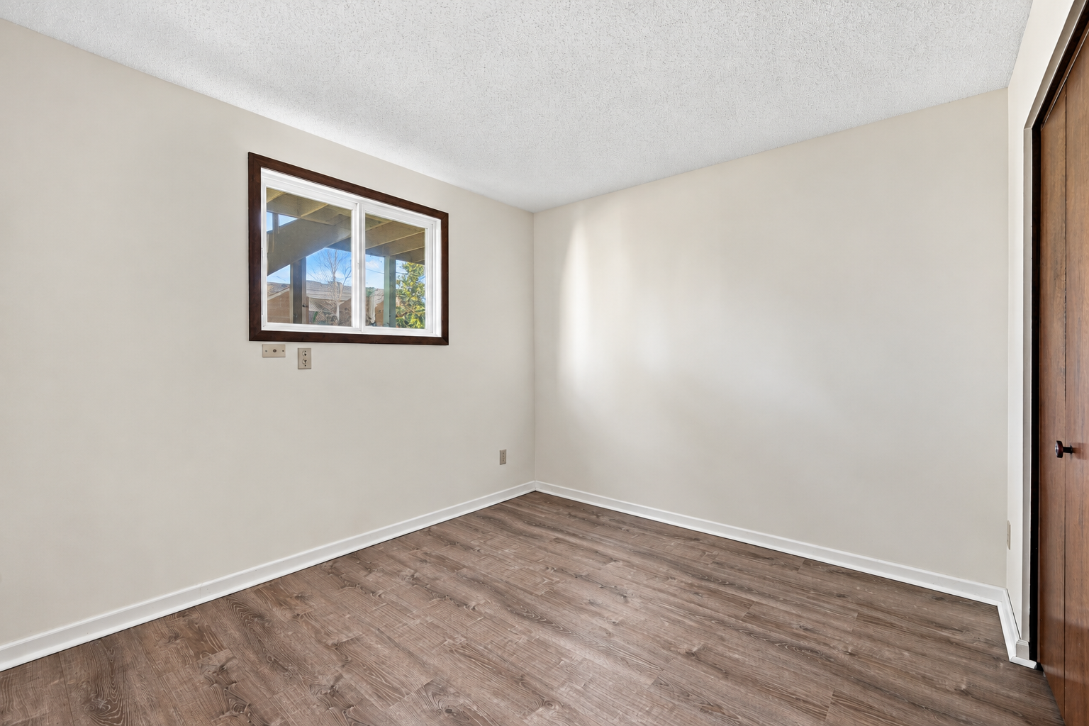 View of Residential at 7525 Whitney Drive, Apple Valley MN 55124, Apple Valley (41 of 48) - Mike Wilen | Minnesota Team Real Estate