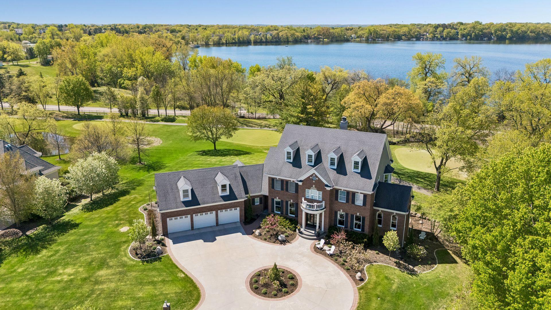 View of Residential at 18482 Bearpath Trail, Eden Prairie MN 55347, Eden Prairie (4 of 25) - Mike Wilen | Minnesota Team Real Estate