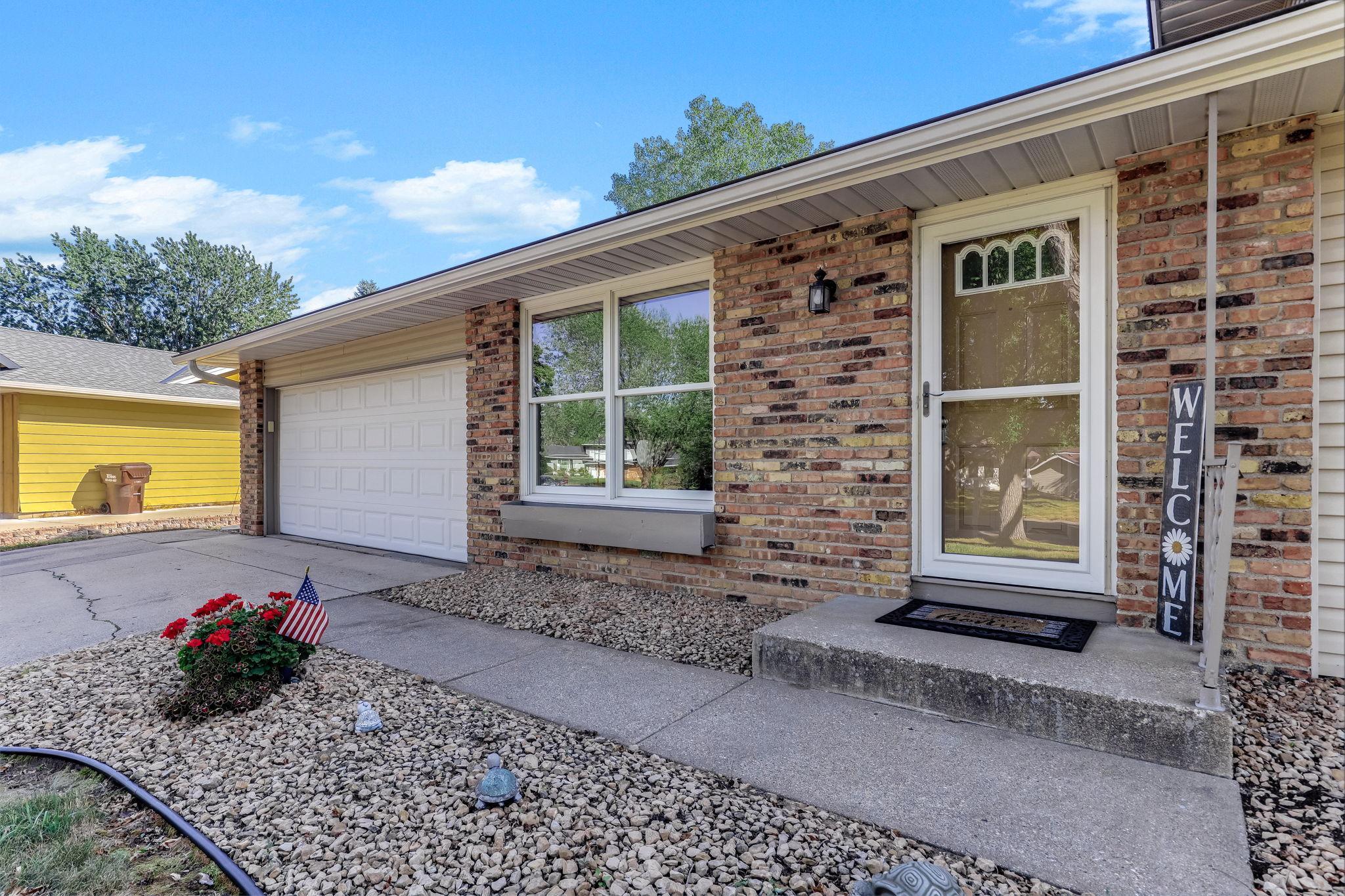 View of Residential at 8419 Ivywood Avenue, Cottage Grove MN 55016, Cottage Grove (3 of 37) - Mike Wilen | Minnesota Team Real Estate