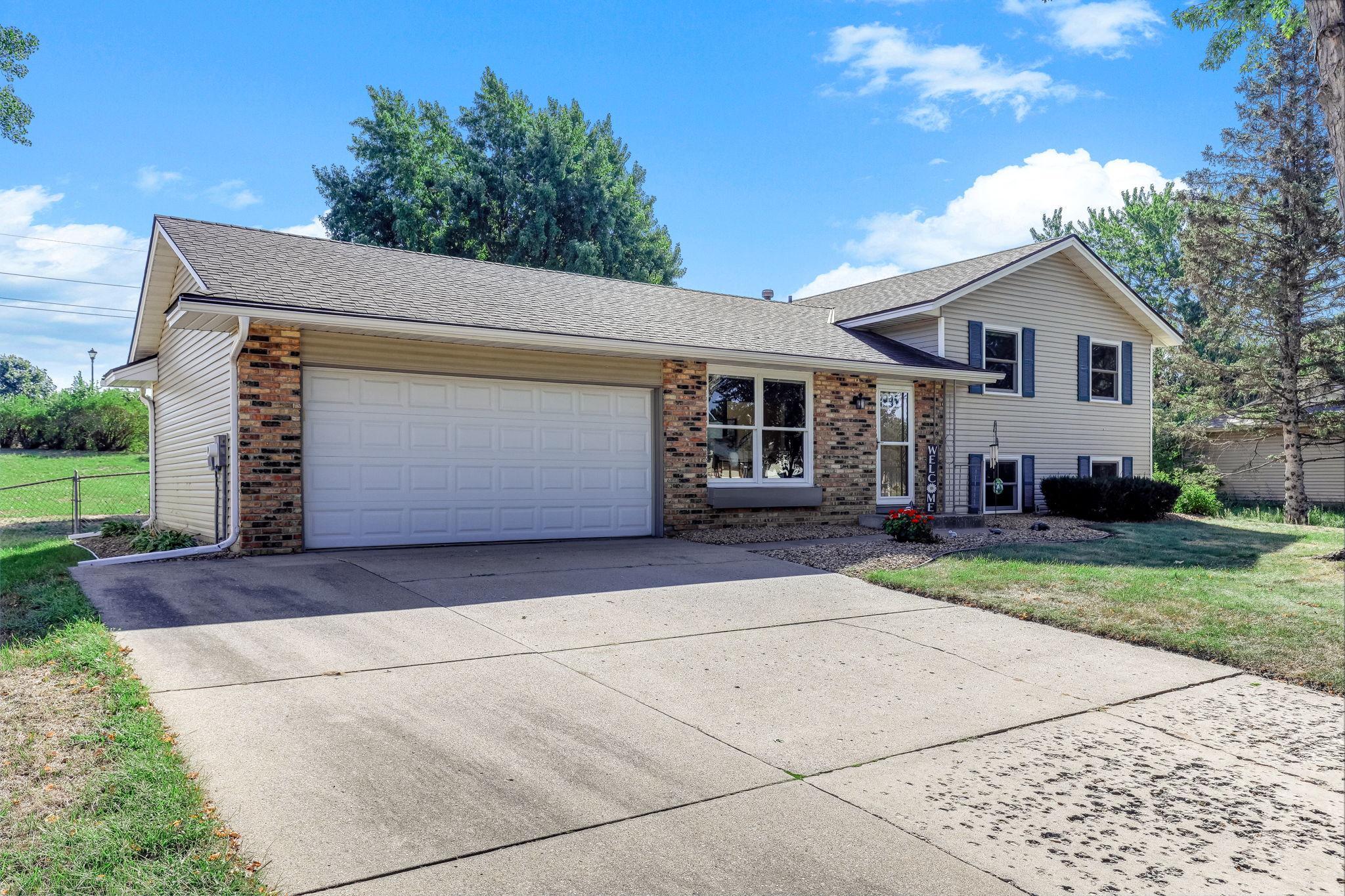 View of Single Family at 8419 Ivywood Avenue, Cottage Grove - Mike Wilen | Minnesota Team Real Estate