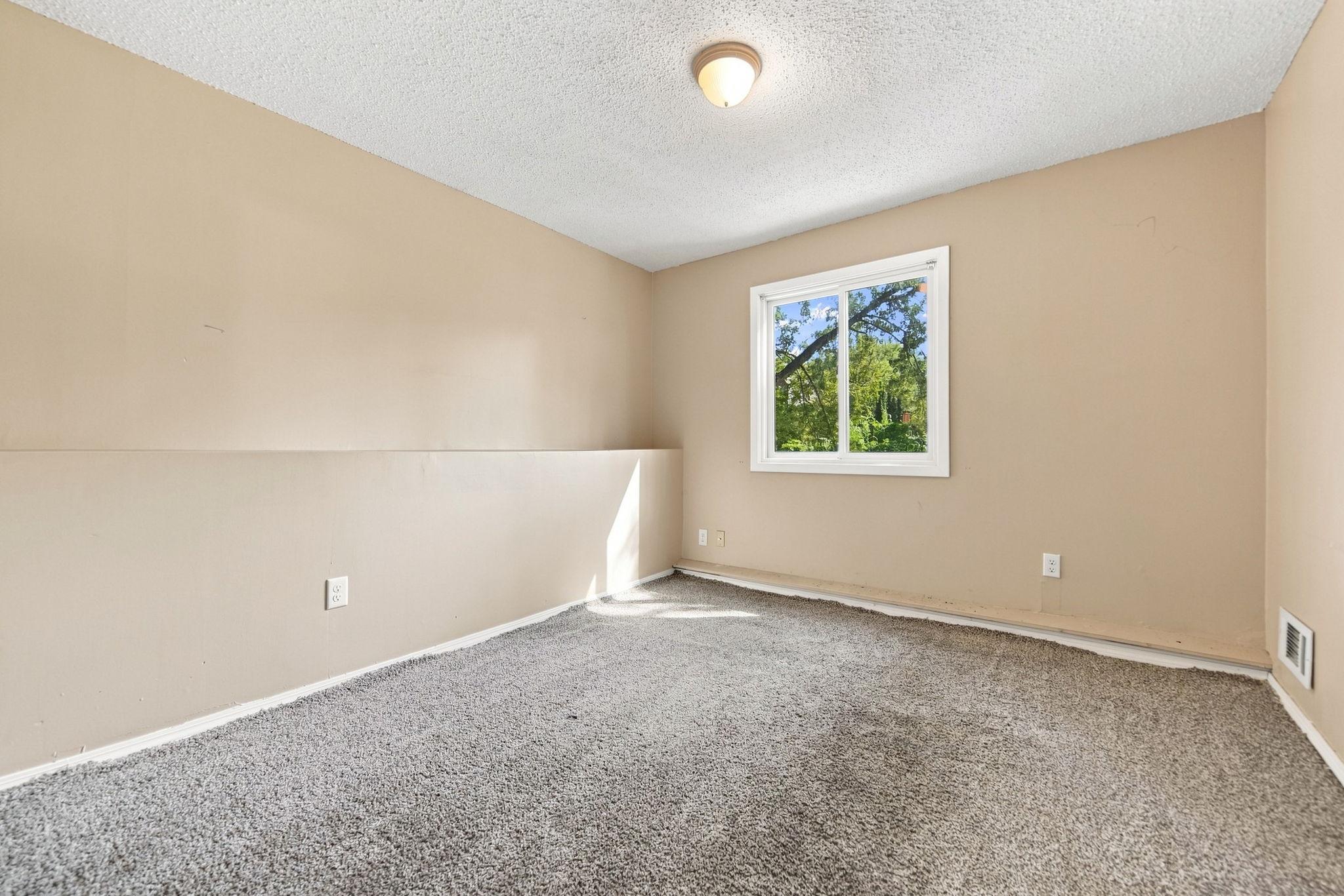 View of Residential at 360 Brooks Avenue, Roseville MN 55113, Roseville (33 of 38) - Mike Wilen | Minnesota Team Real Estate