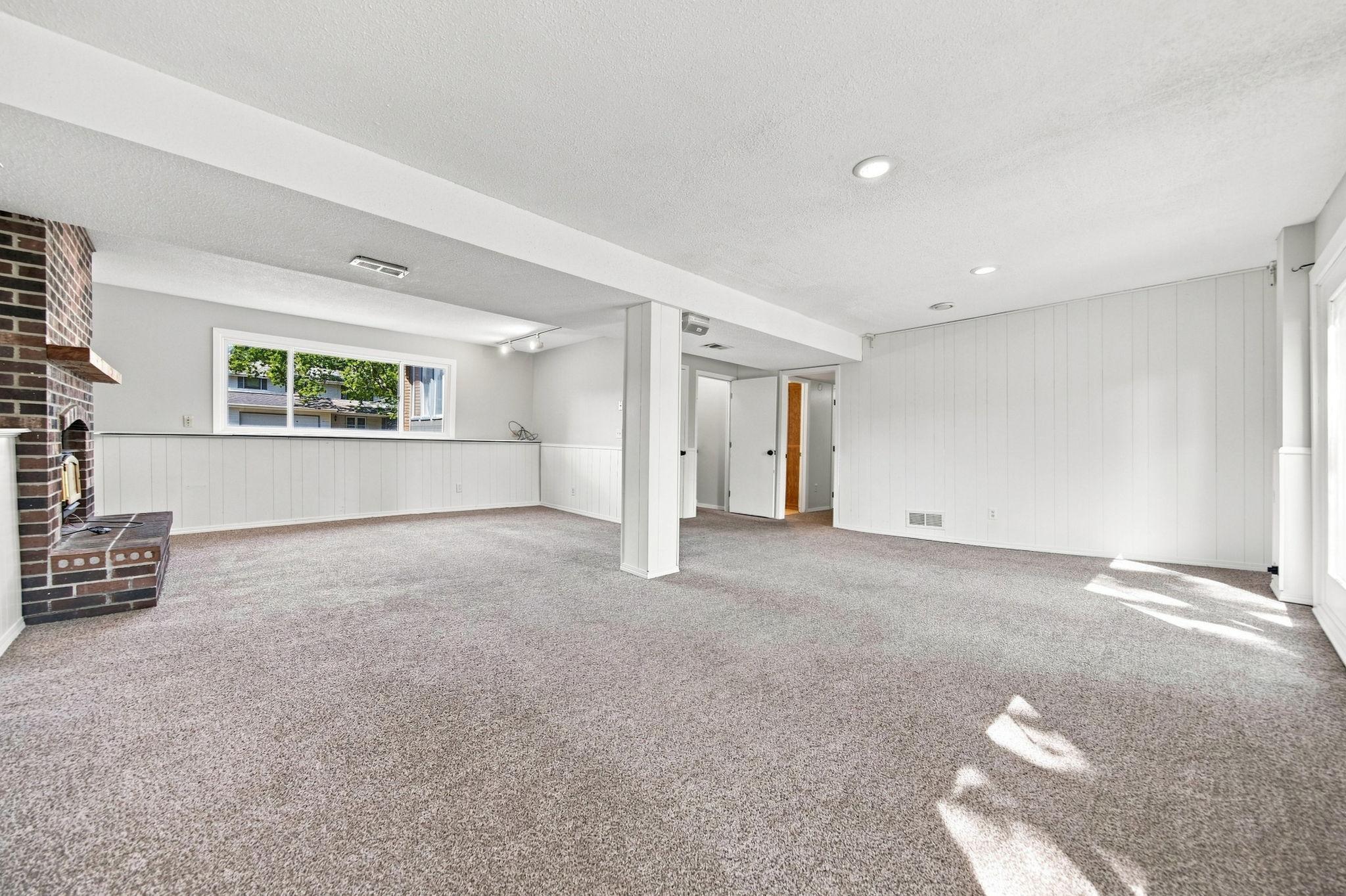 View of Residential at 360 Brooks Avenue, Roseville MN 55113, Roseville (25 of 38) - Mike Wilen | Minnesota Team Real Estate