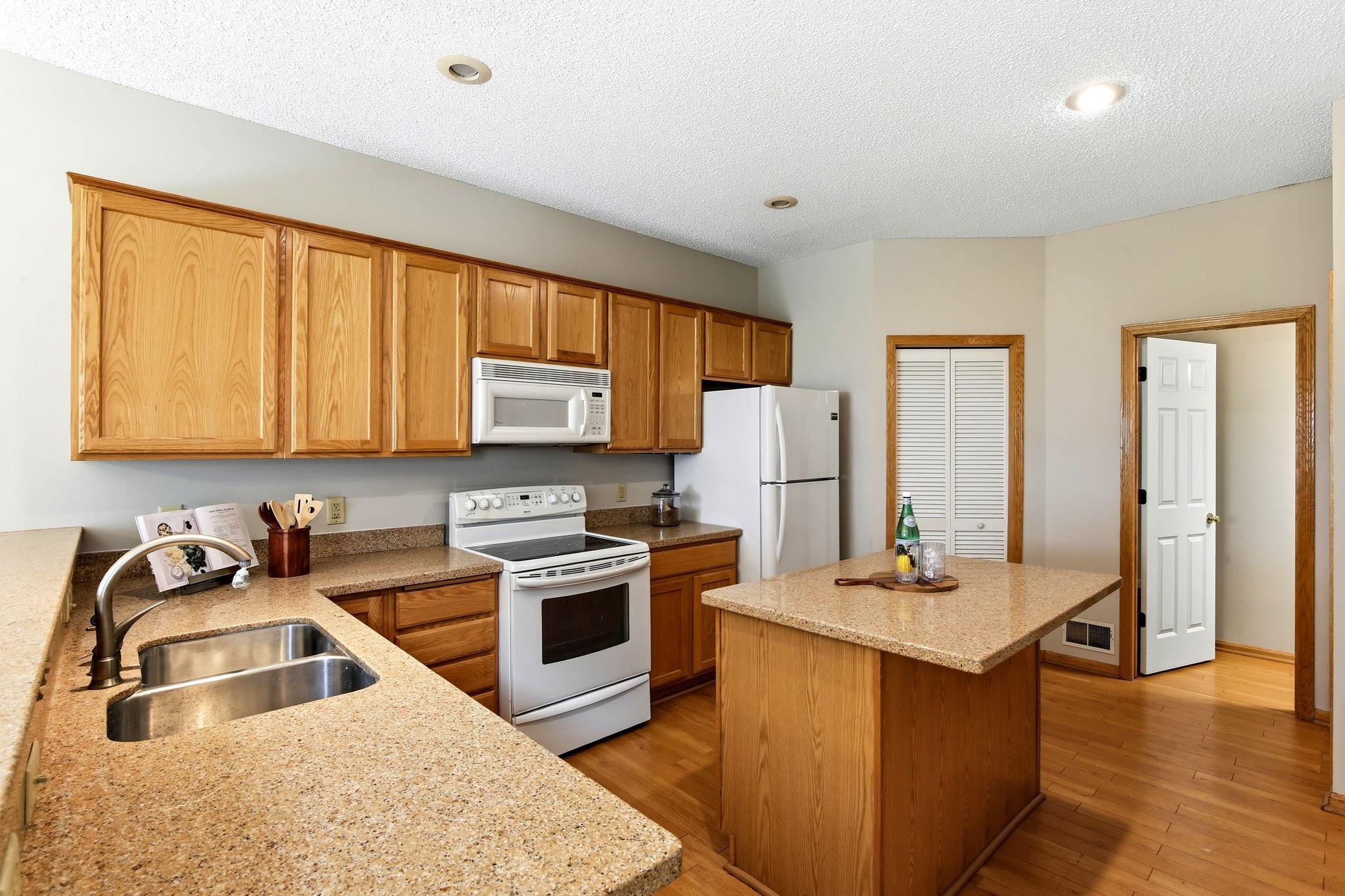 View of Residential at 2036 Chicory Way, Chanhassen MN 55317, Chanhassen (11 of 28) - Mike Wilen | Minnesota Team Real Estate