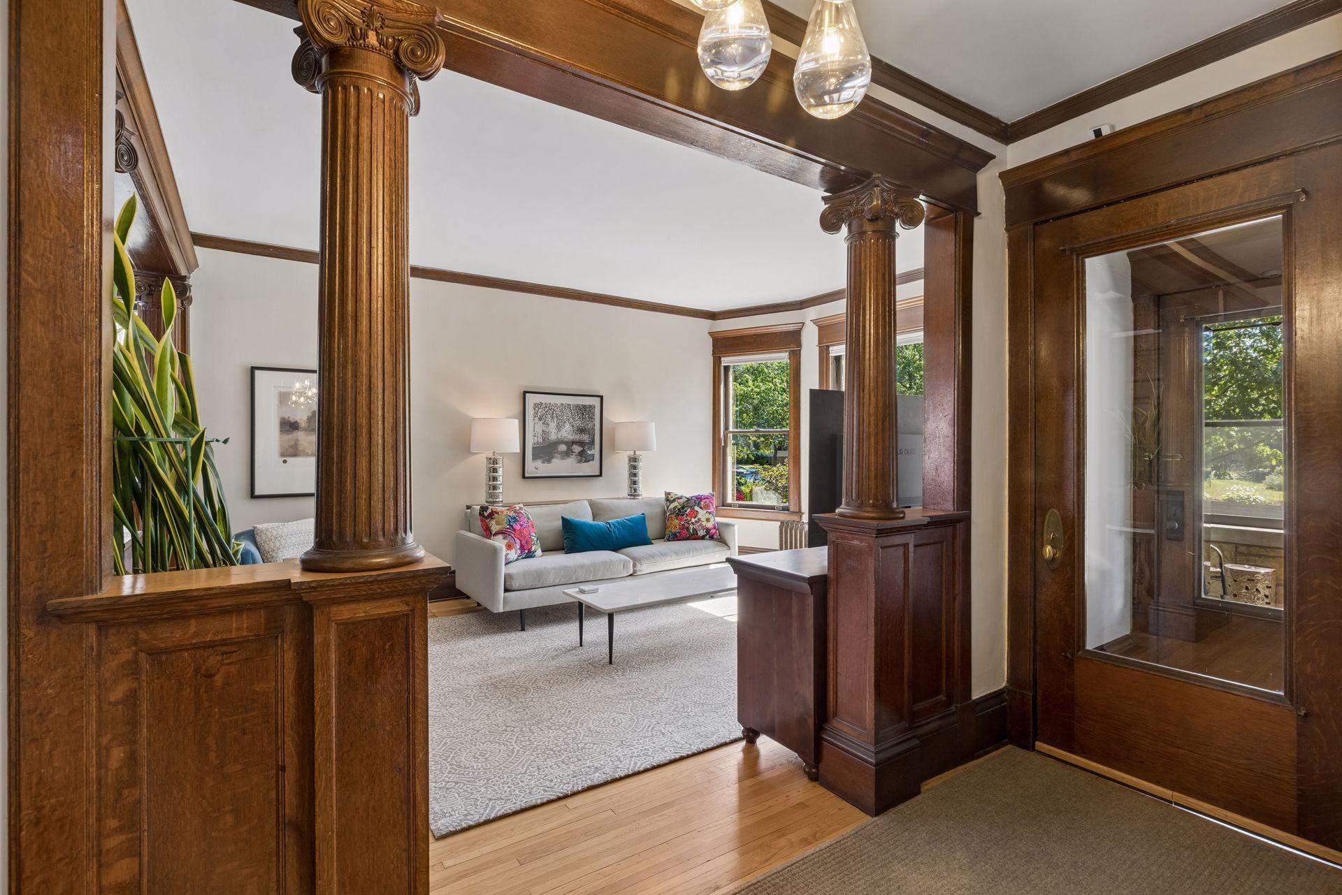 View of Residential at 1089 Lincoln Avenue, Saint Paul MN 55105, Saint Paul (9 of 62) - Mike Wilen | Minnesota Team Real Estate