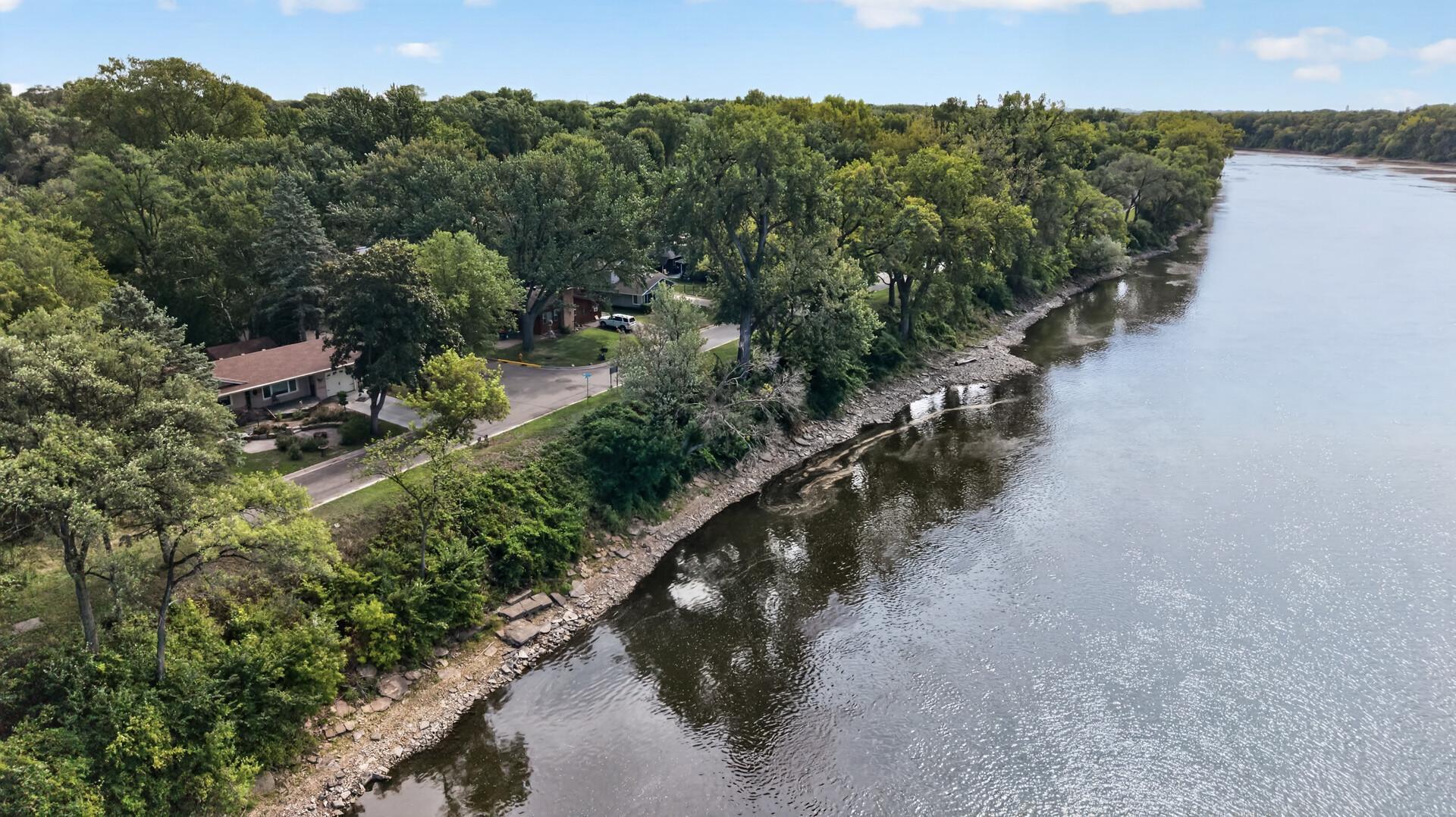 View of Residential at 595 Kimball Street, Fridley MN 55432, Fridley (31 of 34) - Mike Wilen | Minnesota Team Real Estate