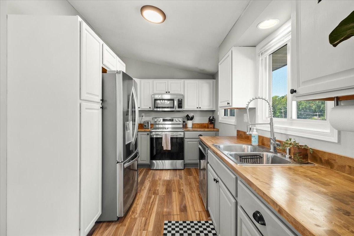 View of Residential at 4764 Cumberland Road, Mound MN 55364, Mound (12 of 43) - Mike Wilen | Minnesota Team Real Estate