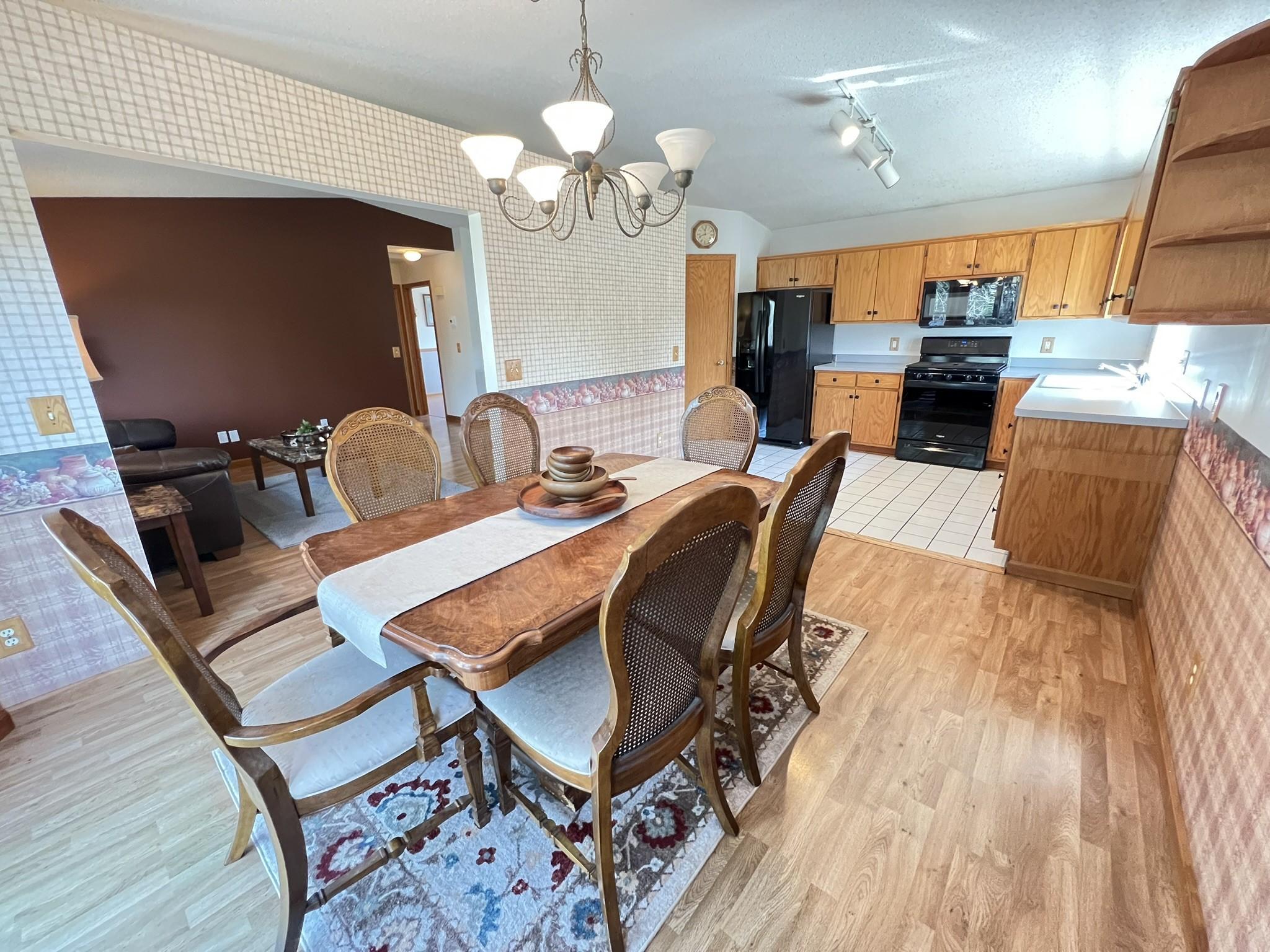 View of Residential at 1508 Thistle Lane, Shakopee MN 55379, Shakopee (5 of 37) - Mike Wilen | Minnesota Team Real Estate
