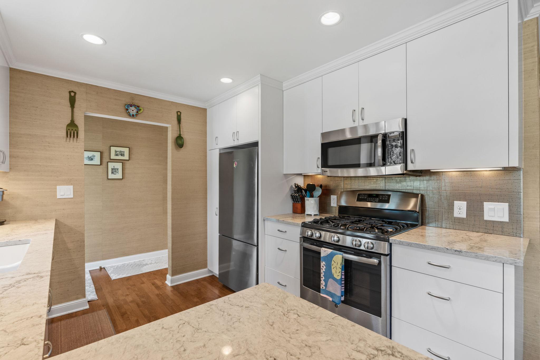 View of Residential at 5301 Windsor Avenue, Edina MN 55436, Edina (23 of 57) - Mike Wilen | Minnesota Team Real Estate
