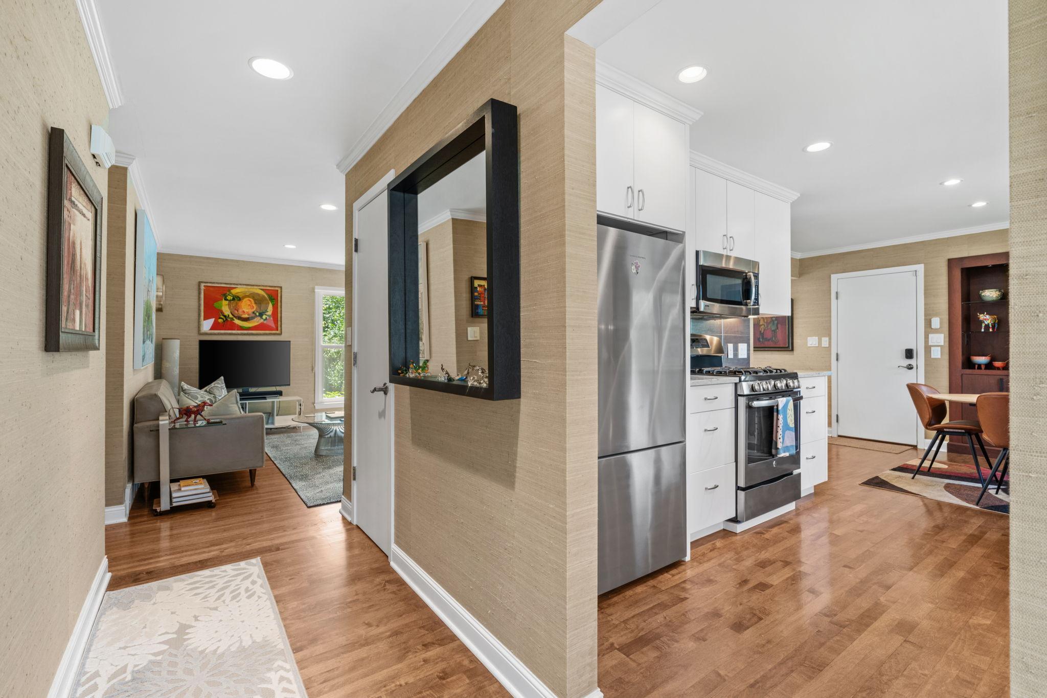 View of Residential at 5301 Windsor Avenue, Edina MN 55436, Edina (10 of 57) - Mike Wilen | Minnesota Team Real Estate