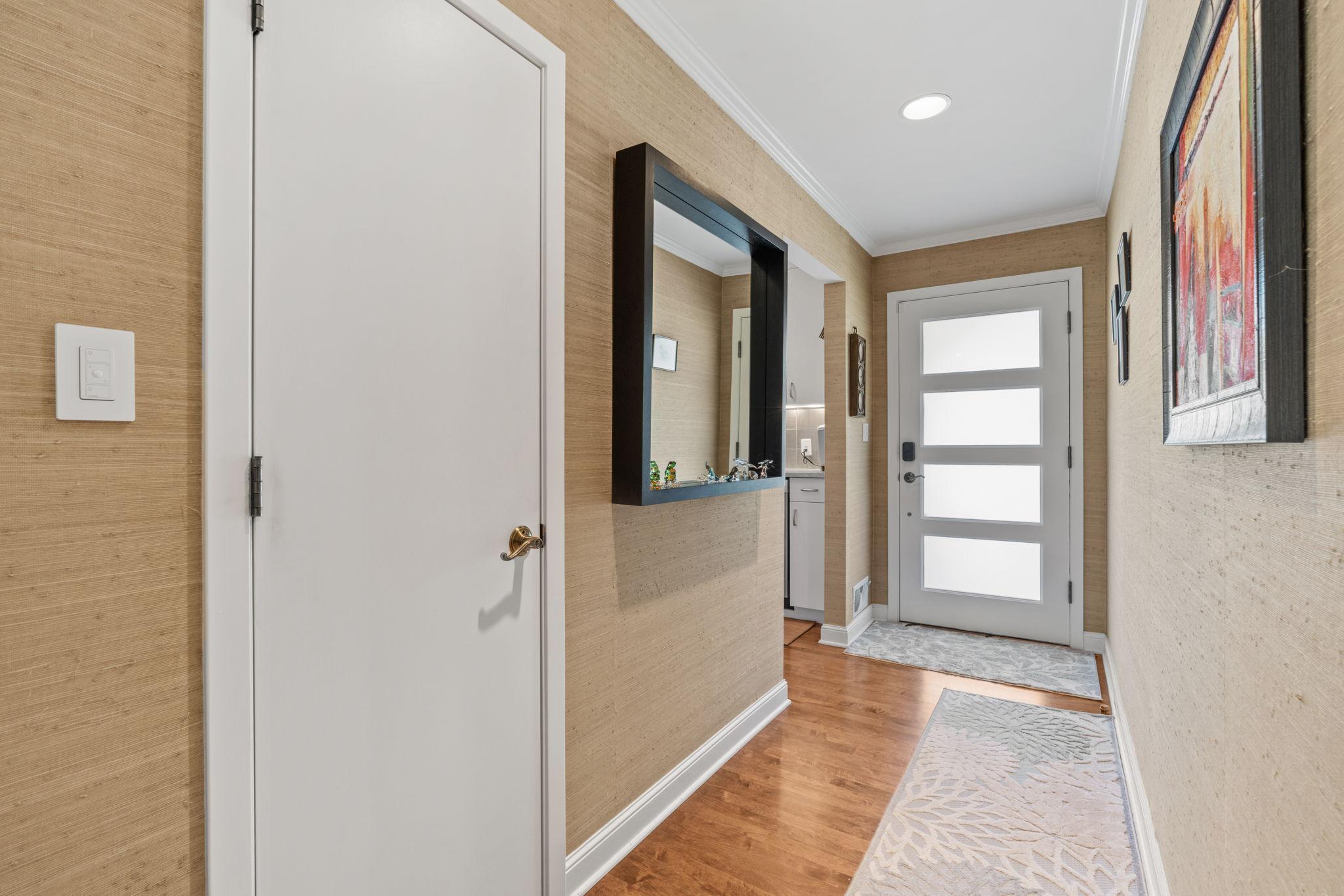 View of Residential at 5301 Windsor Avenue, Edina MN 55436, Edina (9 of 57) - Mike Wilen | Minnesota Team Real Estate