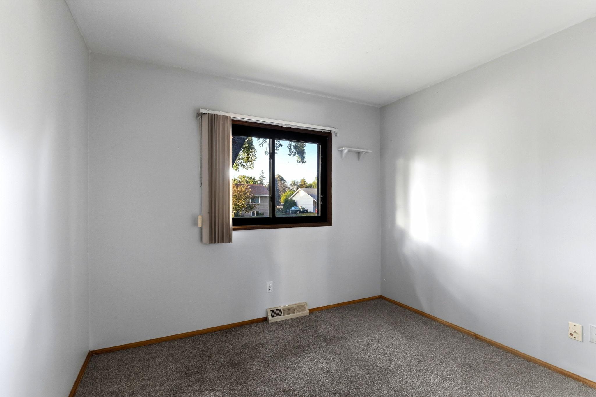 View of Residential at 1909 Laramie Trail, Brooklyn Park MN 55444, Brooklyn Park (17 of 38) - Mike Wilen | Minnesota Team Real Estate