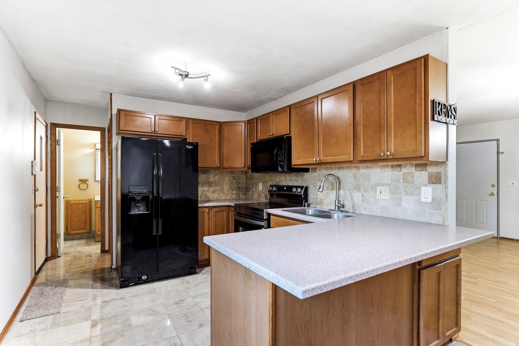 View of Residential at 1909 Laramie Trail, Brooklyn Park MN 55444, Brooklyn Park (11 of 38) - Mike Wilen | Minnesota Team Real Estate