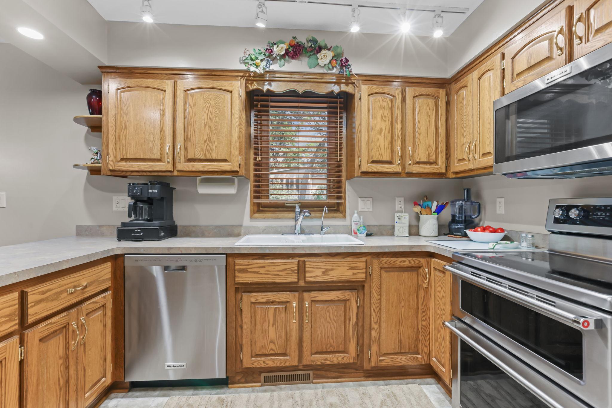 View of Residential at 1113 106th Avenue, Blaine MN 55434, Blaine (12 of 50) - Mike Wilen | Minnesota Team Real Estate