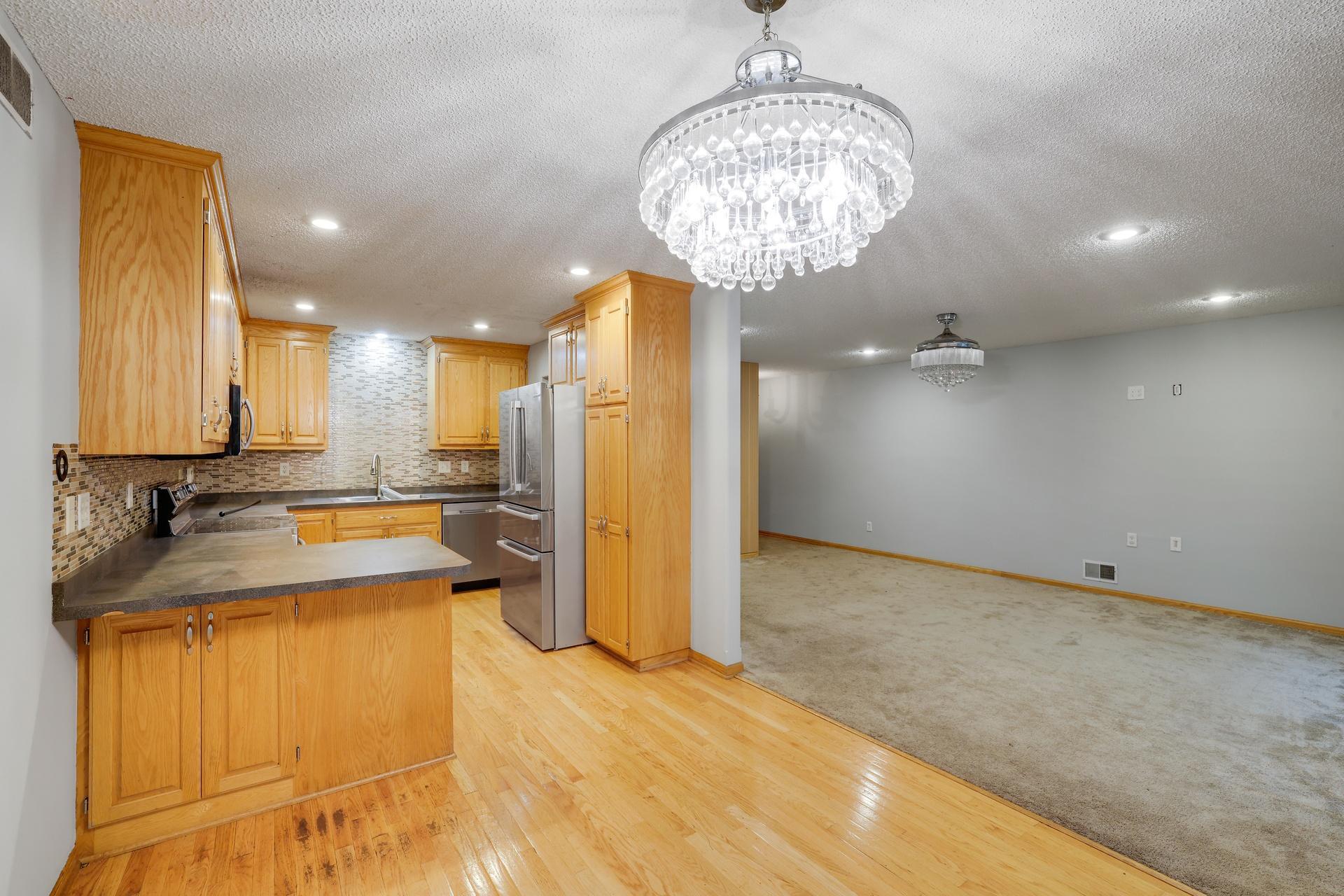 View of Residential at 2461 Williams Drive, Burnsville MN 55337, Burnsville (20 of 55) - Mike Wilen | Minnesota Team Real Estate