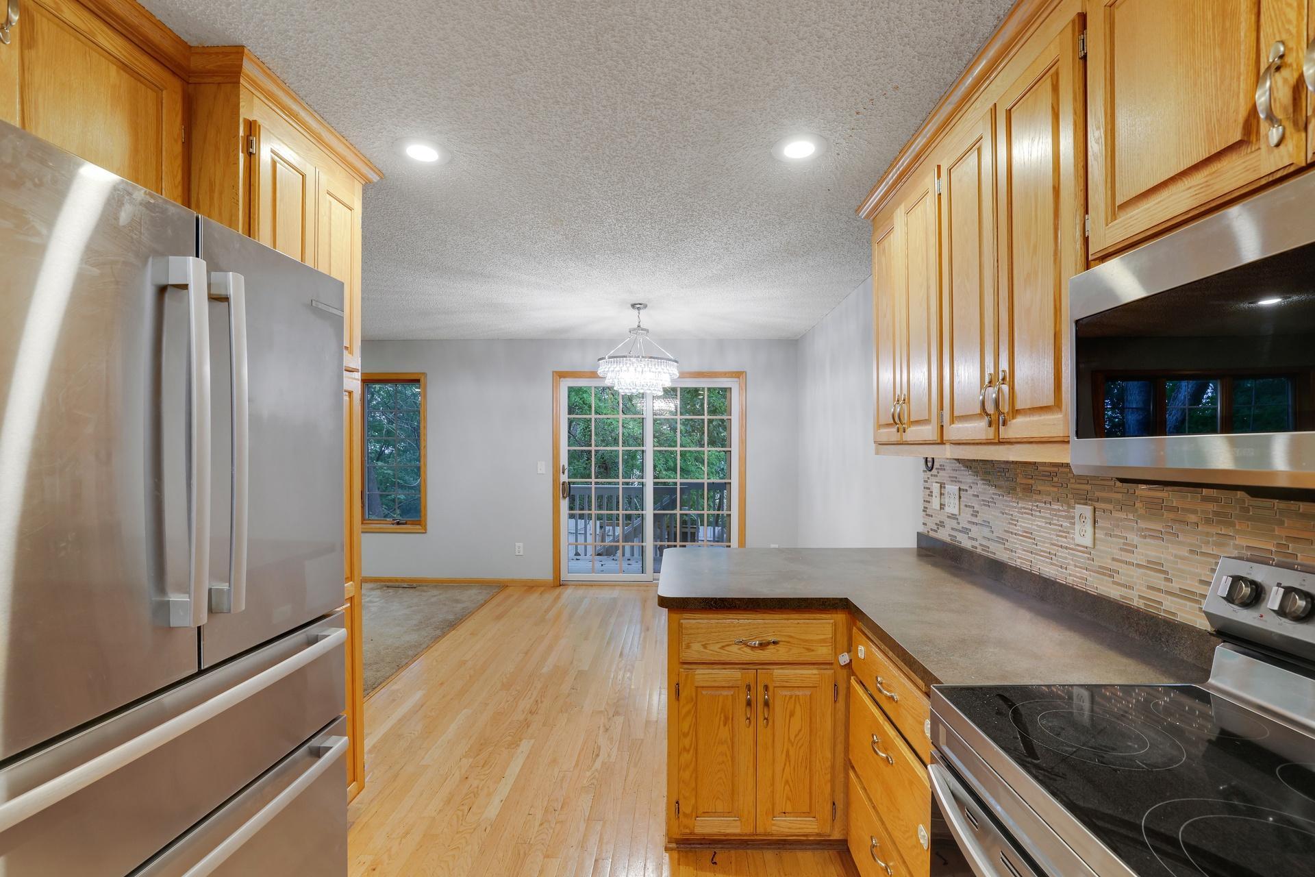 View of Residential at 2461 Williams Drive, Burnsville MN 55337, Burnsville (17 of 55) - Mike Wilen | Minnesota Team Real Estate