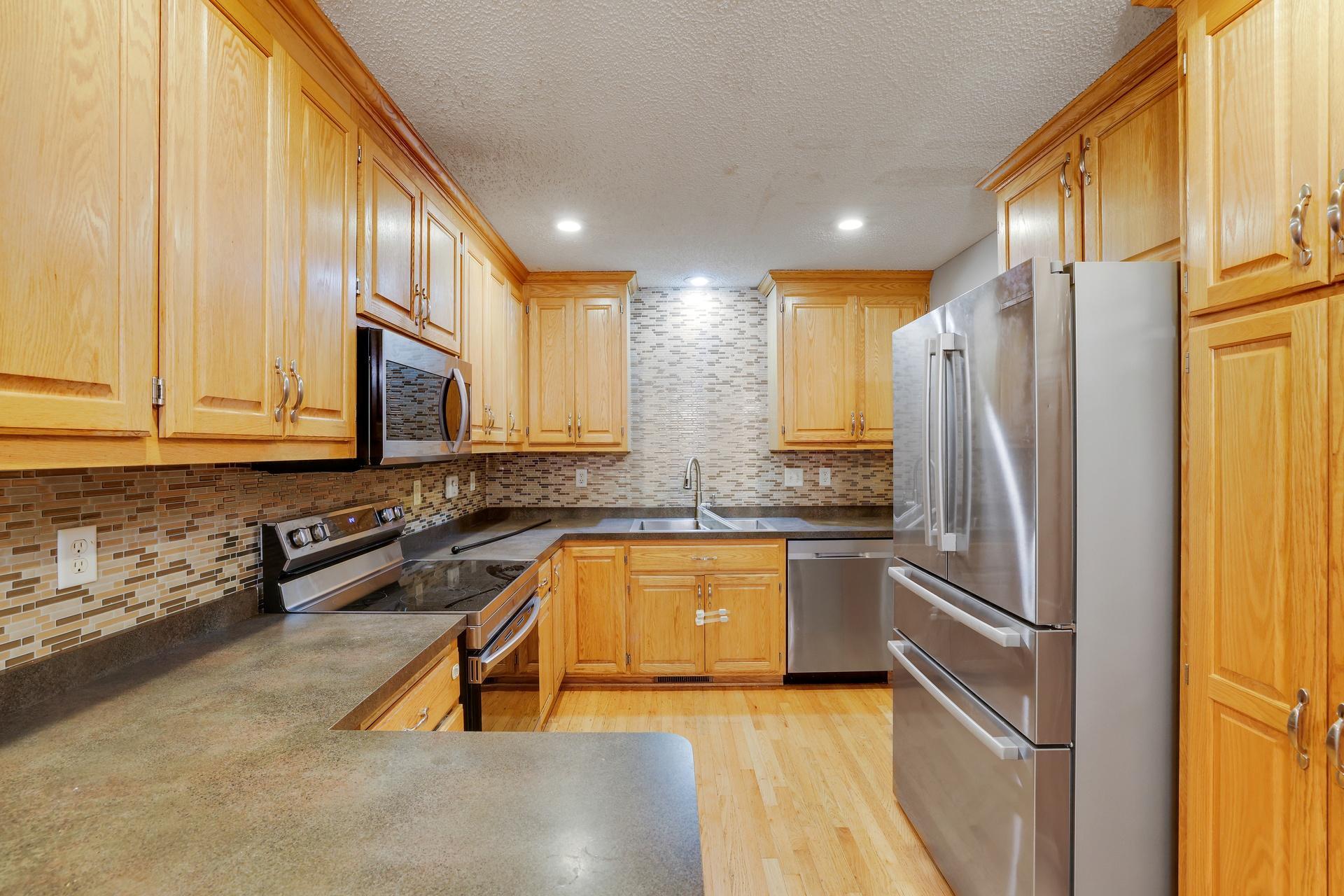 View of Residential at 2461 Williams Drive, Burnsville MN 55337, Burnsville (15 of 55) - Mike Wilen | Minnesota Team Real Estate