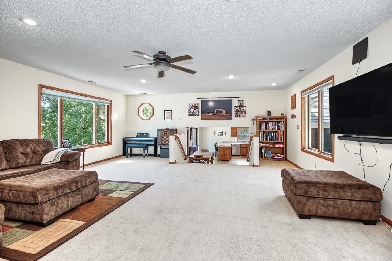 View of Residential at 3066 Greenbrier Street, Little Canada MN 55117, Little Canada (16 of 46) - Mike Wilen | Minnesota Team Real Estate