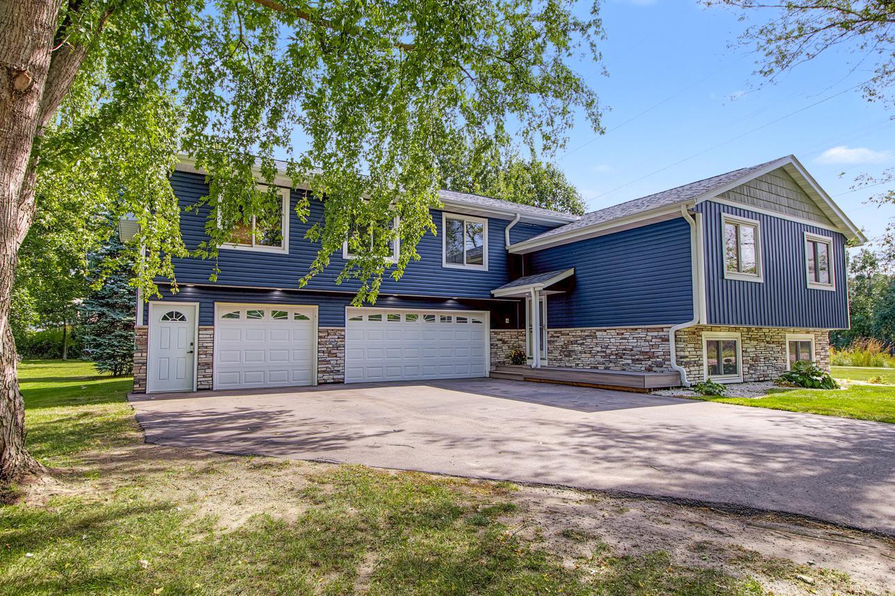 View of Residential at 3066 Greenbrier Street, Little Canada MN 55117, Little Canada (45 of 46) - Mike Wilen | Minnesota Team Real Estate