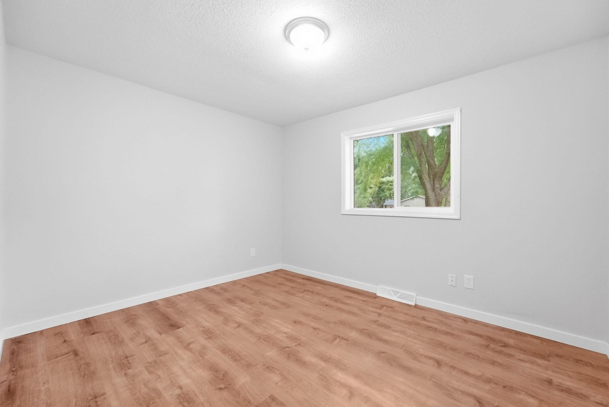 View of Residential at 1013 13th Avenue, Saint Cloud MN 56304, Saint Cloud (17 of 33) - Mike Wilen | Minnesota Team Real Estate