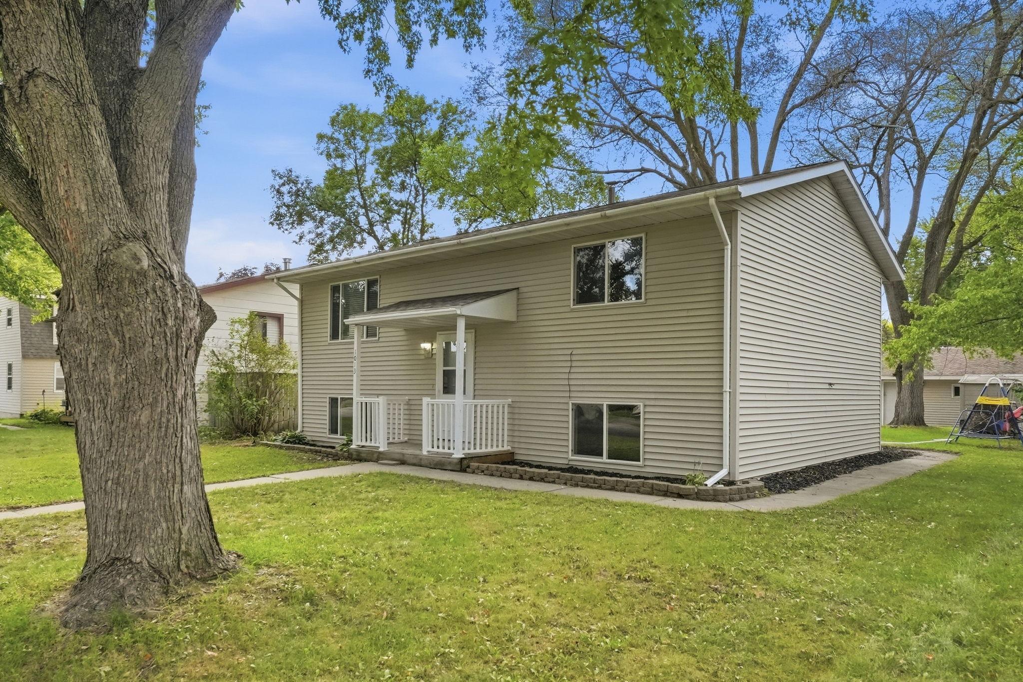 View of Residential at 1013 13th Avenue, Saint Cloud MN 56304, Saint Cloud (3 of 33) - Mike Wilen | Minnesota Team Real Estate