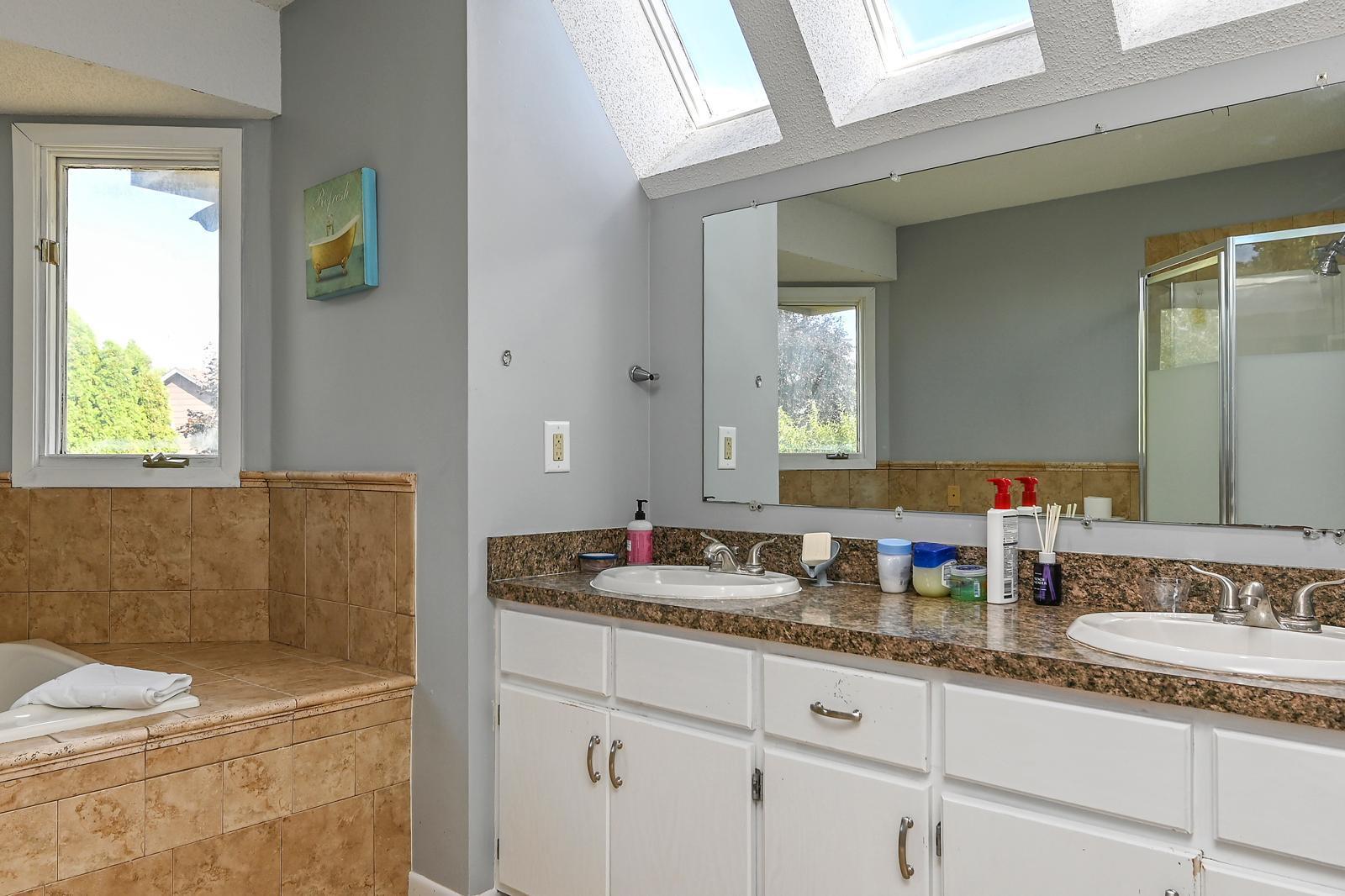 View of Residential at 9216 Woodhall Bay, Brooklyn Park MN 55443, Brooklyn Park (21 of 33) - Mike Wilen | Minnesota Team Real Estate