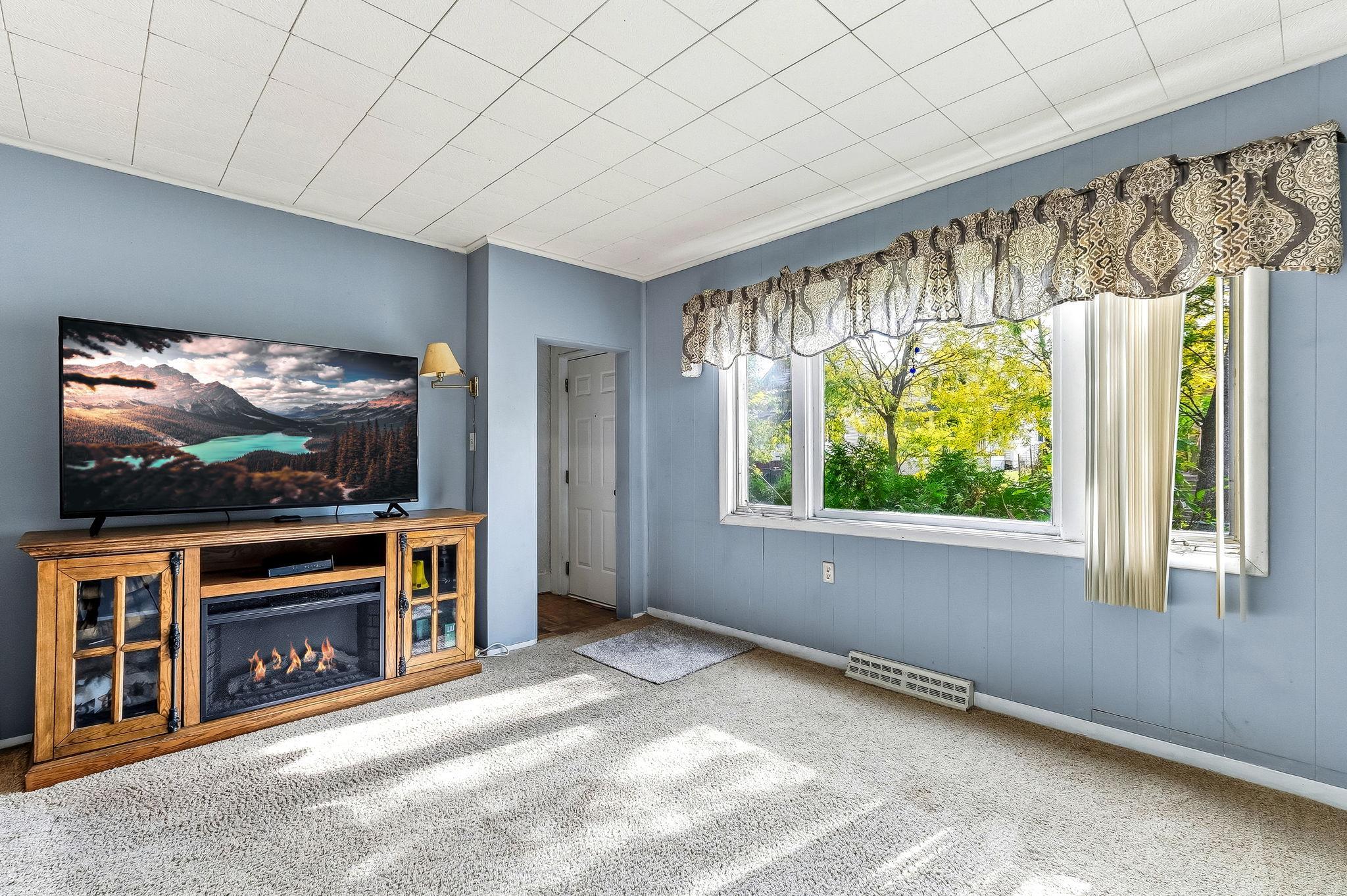 View of Residential at 535 Edmund Avenue, Saint Paul MN 55103, Saint Paul (4 of 31) - Mike Wilen | Minnesota Team Real Estate