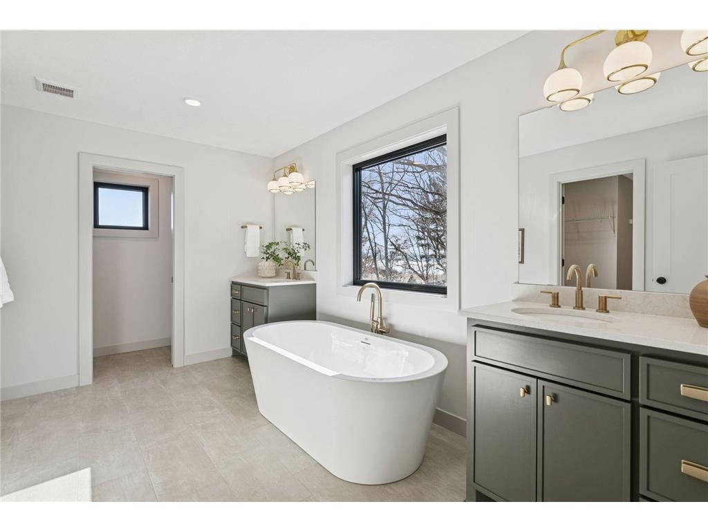 View of Residential at 3613 Knightsbridge Trail, Lake Elmo MN 55042, Lake Elmo (27 of 53) - Mike Wilen | Minnesota Team Real Estate