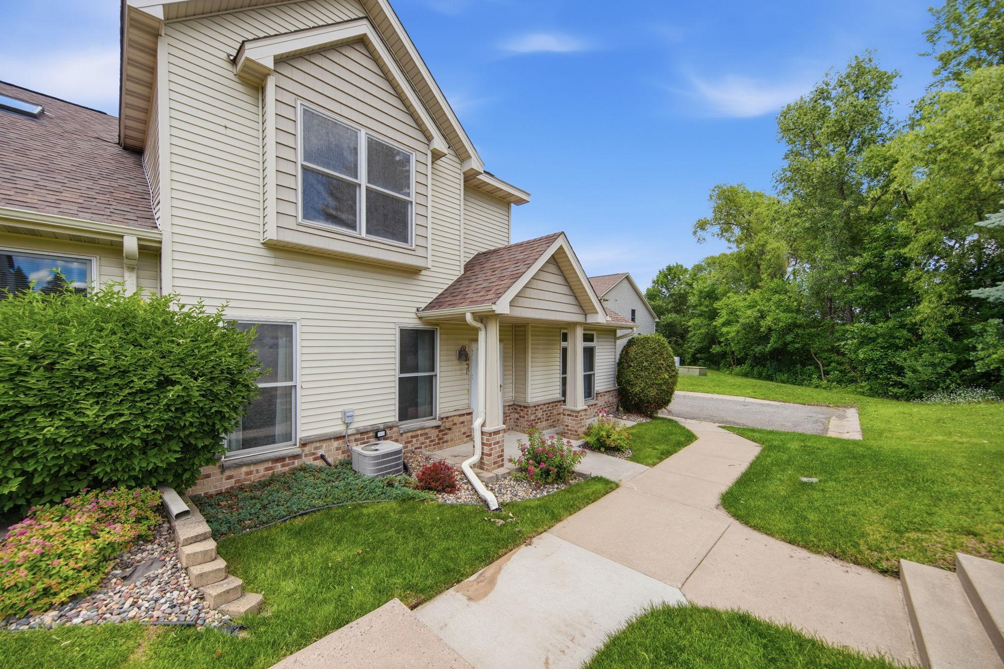 View of Residential at 797 Parkside Lane, Columbia Heights MN 55421, Columbia Heights (33 of 37) - Mike Wilen | Minnesota Team Real Estate