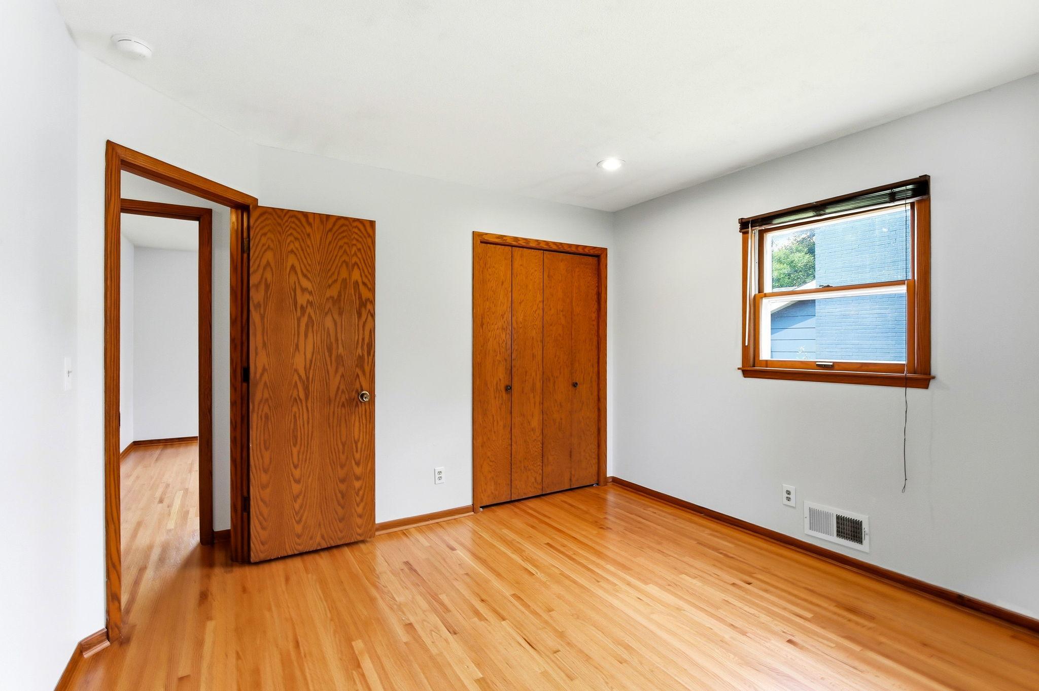 View of Residential at 4616 Hillsboro Avenue, New Hope MN 55428, New Hope (23 of 46) - Mike Wilen | Minnesota Team Real Estate