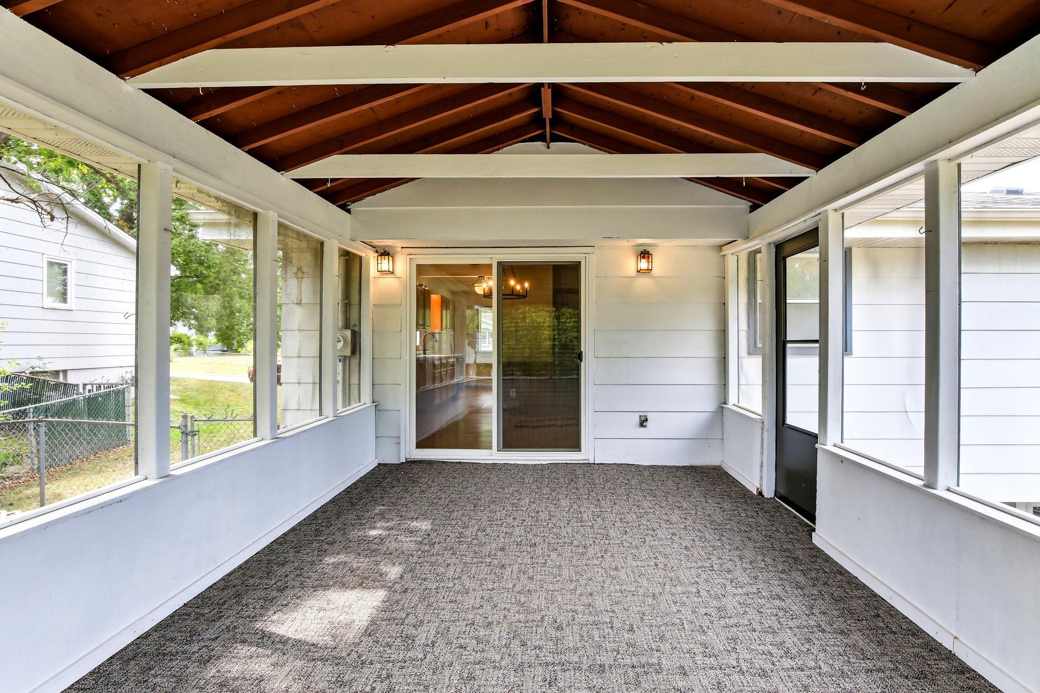 View of Residential at 4616 Hillsboro Avenue, New Hope MN 55428, New Hope (17 of 46) - Mike Wilen | Minnesota Team Real Estate