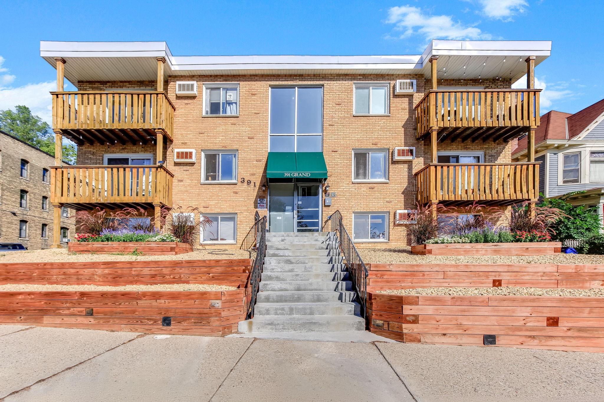 View of (CC) Low Rise (3- Levels) at 391 Grand Avenue, Saint Paul - Mike Wilen | Minnesota Team Real Estate