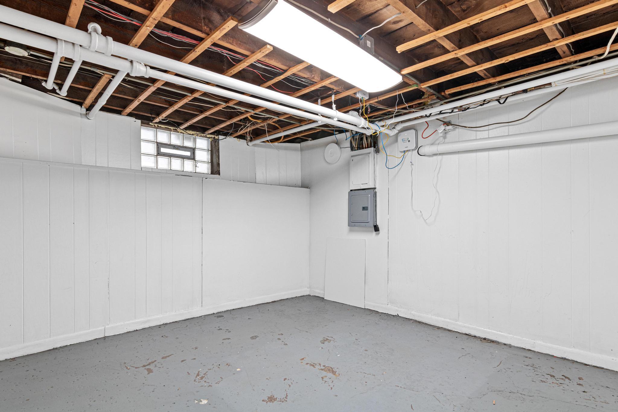 View of Commercial Sale at 1730 Grand Ave, Saint Paul MN 55105, Saint Paul (21 of 25) - Mike Wilen | Minnesota Team Real Estate