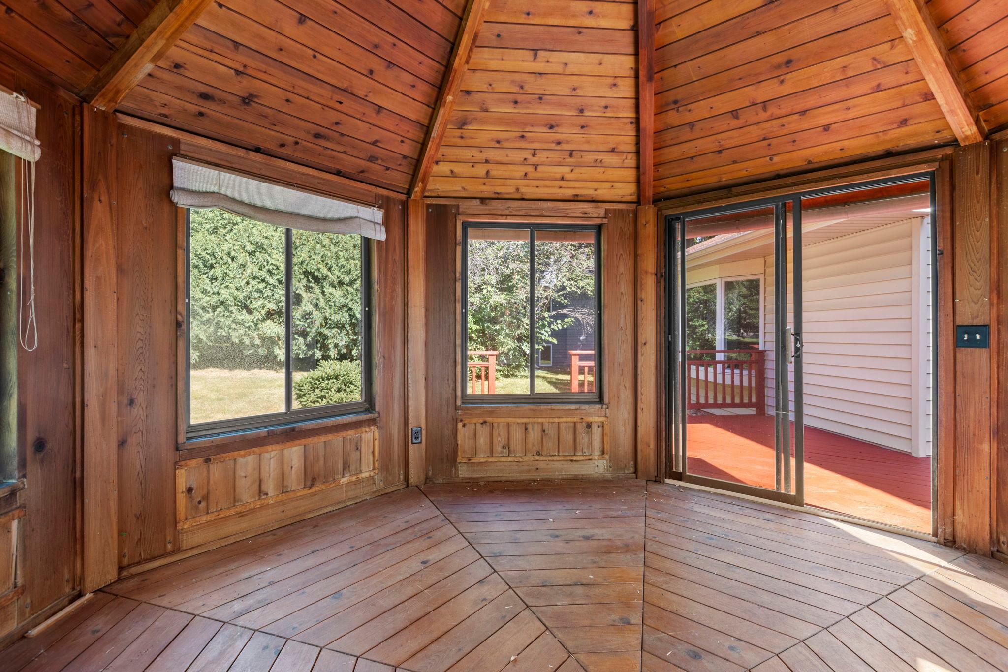 View of Residential at 4645 Orchid Lane, Plymouth MN 55446, Plymouth (38 of 60) - Mike Wilen | Minnesota Team Real Estate