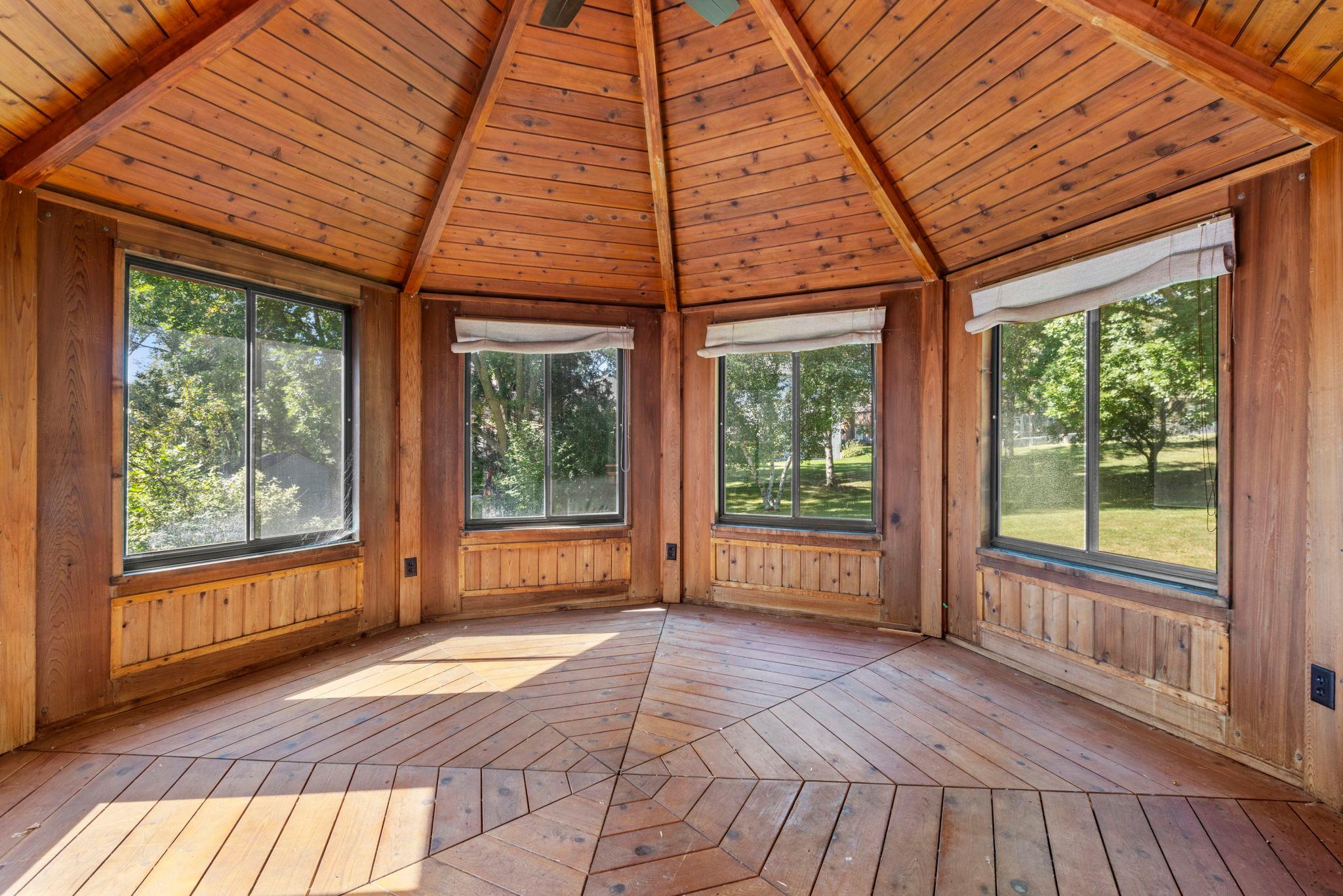 View of Residential at 4645 Orchid Lane, Plymouth MN 55446, Plymouth (37 of 60) - Mike Wilen | Minnesota Team Real Estate