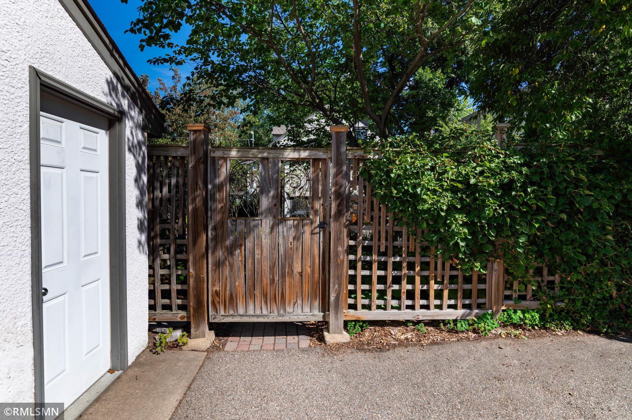 View of Residential at 5608 Girard Avenue, Minneapolis MN 55419, Minneapolis (53 of 55) - Mike Wilen | Minnesota Team Real Estate