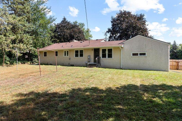 View of Residential at 1689 Edgemont Street, Maplewood MN 55117, Maplewood (13 of 28) - Mike Wilen | Minnesota Team Real Estate