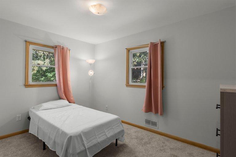 View of Residential at 1689 Edgemont Street, Maplewood MN 55117, Maplewood (10 of 28) - Mike Wilen | Minnesota Team Real Estate