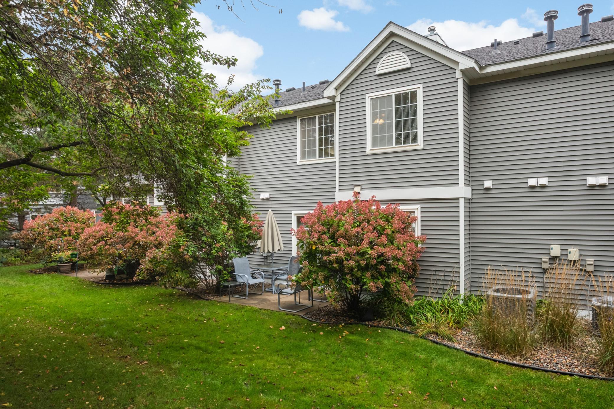 View of Residential at 547 Mission Hills Way, Chanhassen MN 55317, Chanhassen (22 of 32) - Mike Wilen | Minnesota Team Real Estate