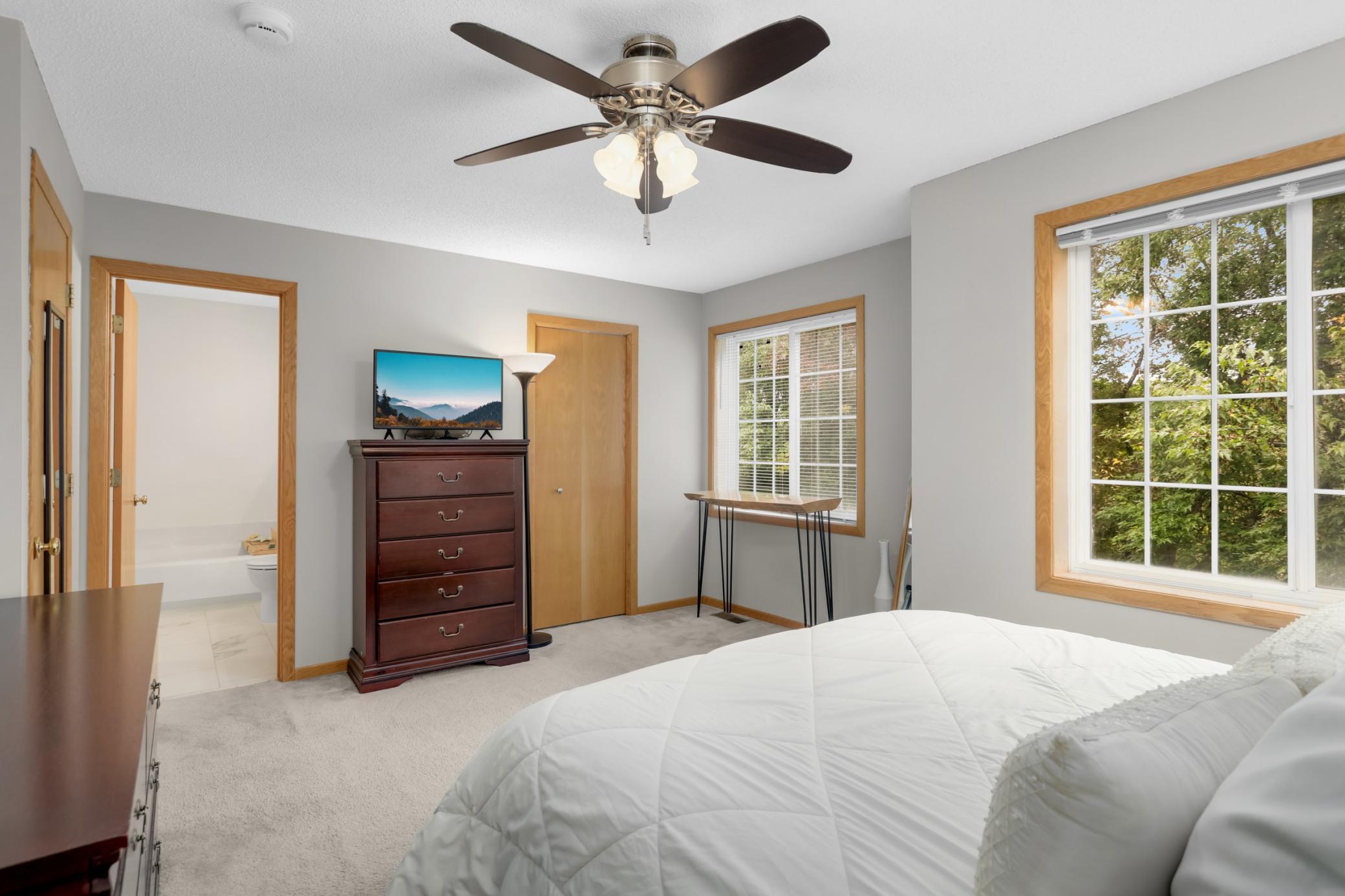 View of Residential at 547 Mission Hills Way, Chanhassen MN 55317, Chanhassen (15 of 32) - Mike Wilen | Minnesota Team Real Estate