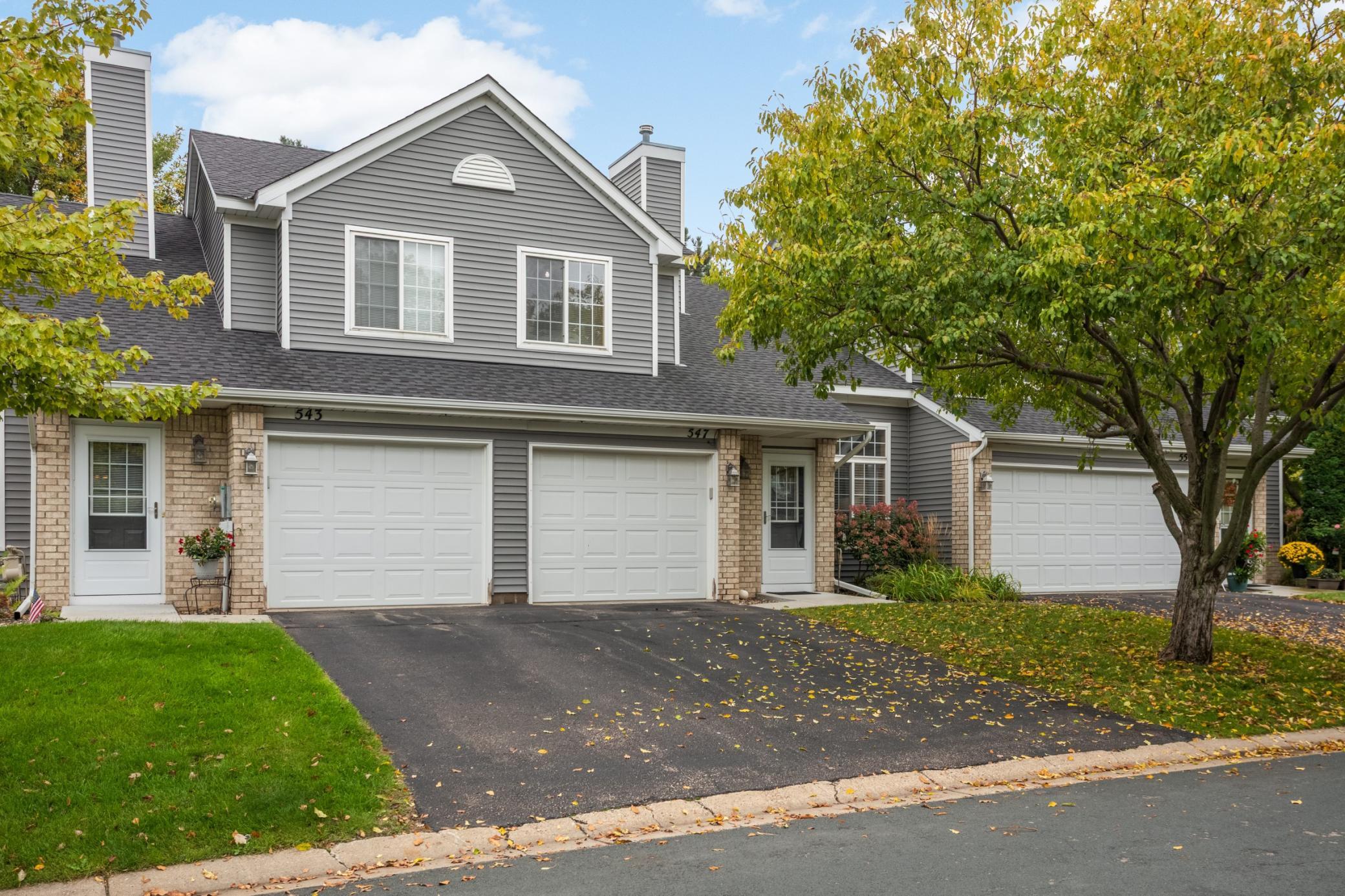View of Residential at 547 Mission Hills Way, Chanhassen MN 55317, Chanhassen (3 of 32) - Mike Wilen | Minnesota Team Real Estate